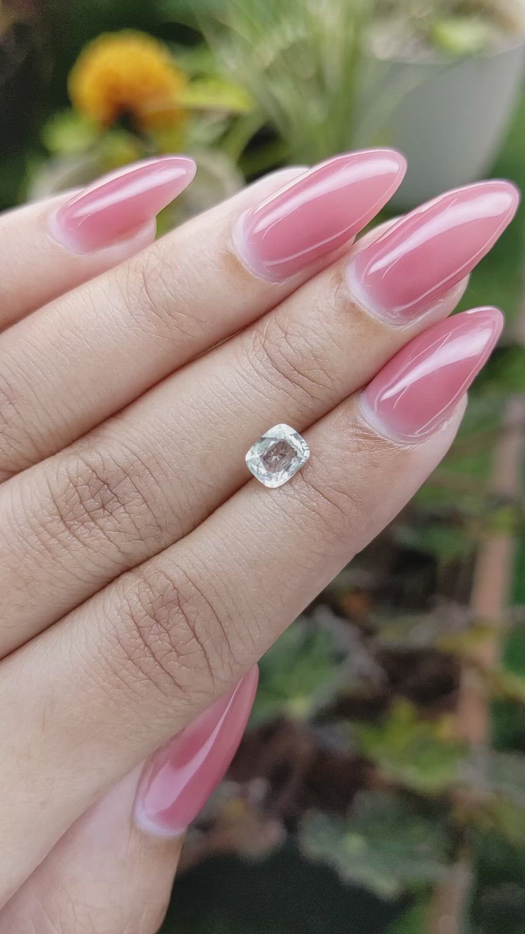 1.05 Ct. Yellow Sapphire from Ceylon (Sri Lanka) Size Video