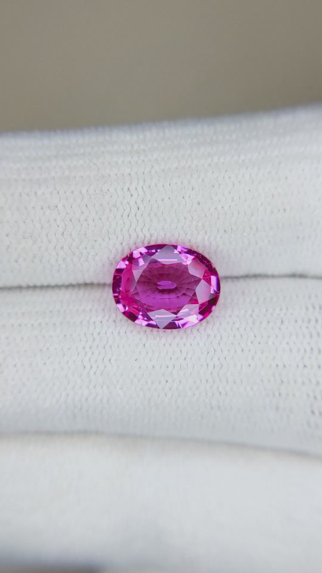 2.75 Ct. Pink Sapphire from Ceylon (Sri Lanka) Size Video