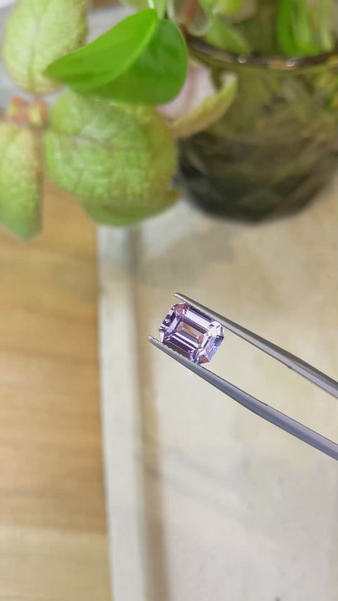 3.09 Ct. Purplish Pink Sapphire from Ceylon (Sri Lanka) Size Video