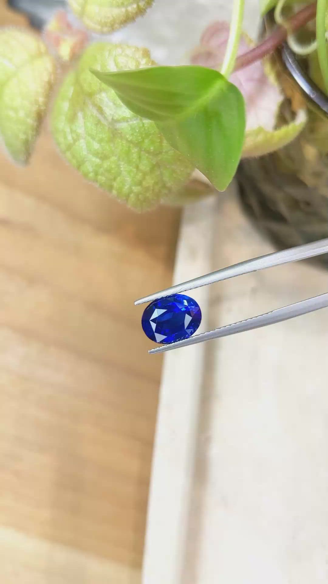3.78 Ct. Blue Sapphire from Ceylon (Sri Lanka) Size Video