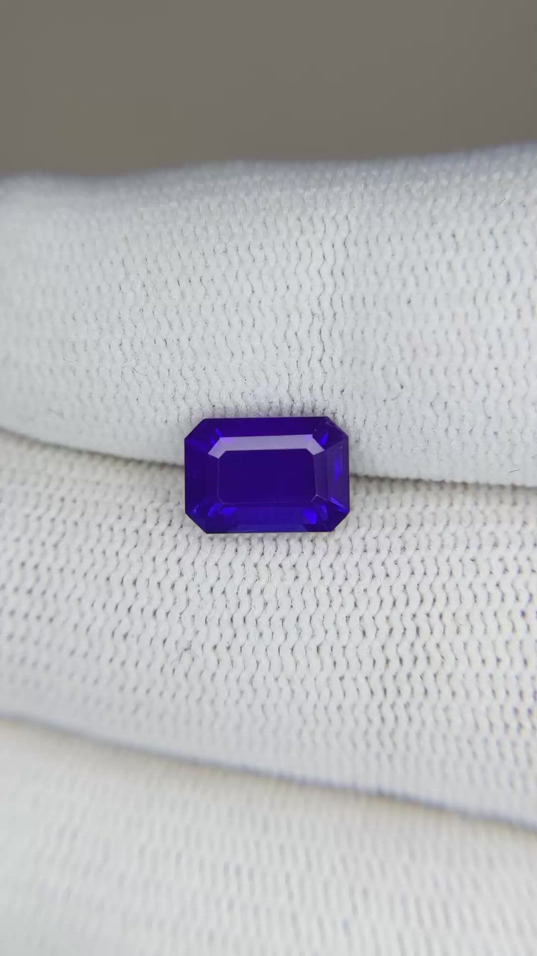 2.42 Ct. Blue Sapphire from Ceylon (Sri Lanka) Size Video