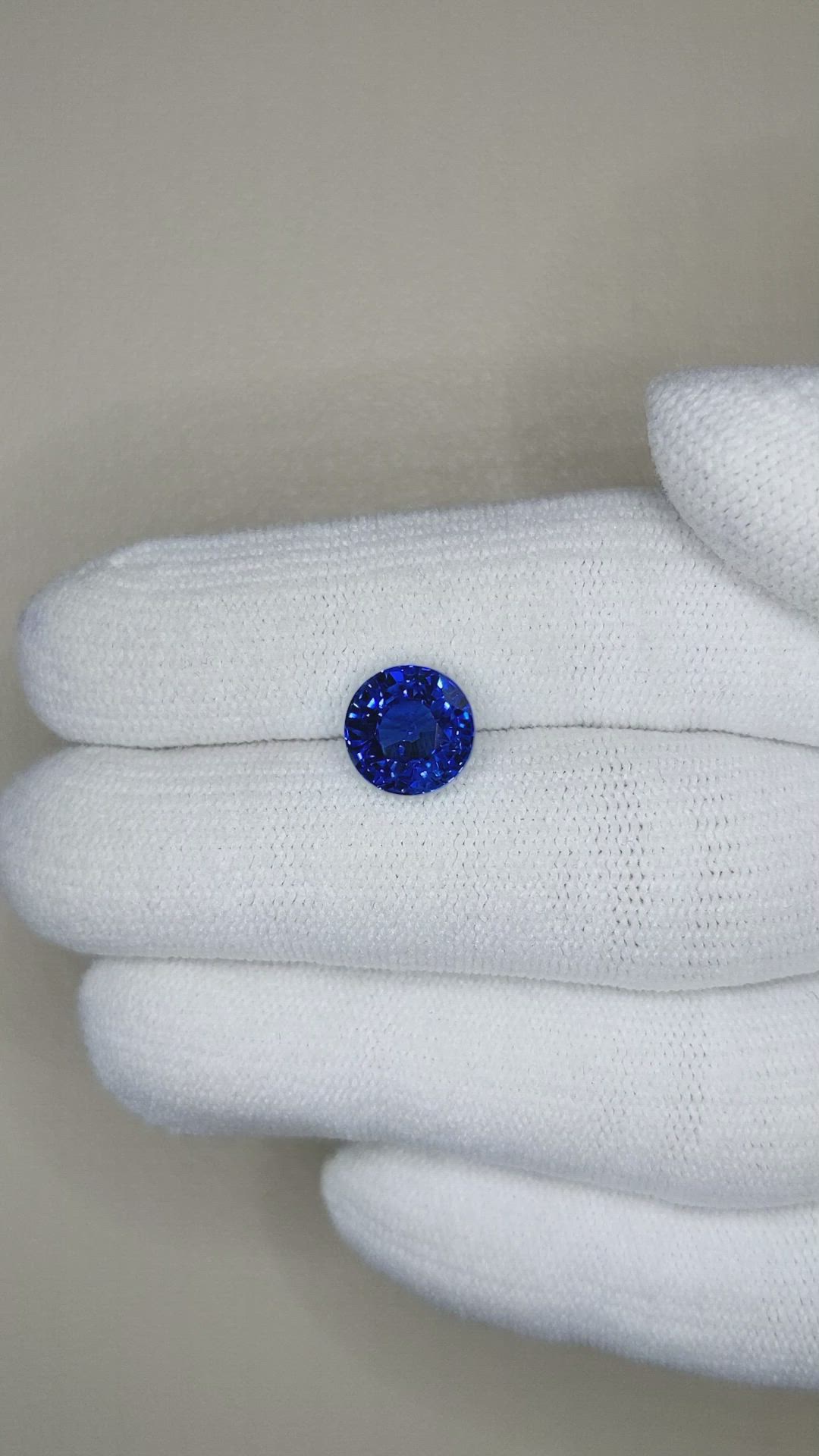 3.48 Ct. Blue Sapphire from Ceylon (Sri Lanka) Size Video