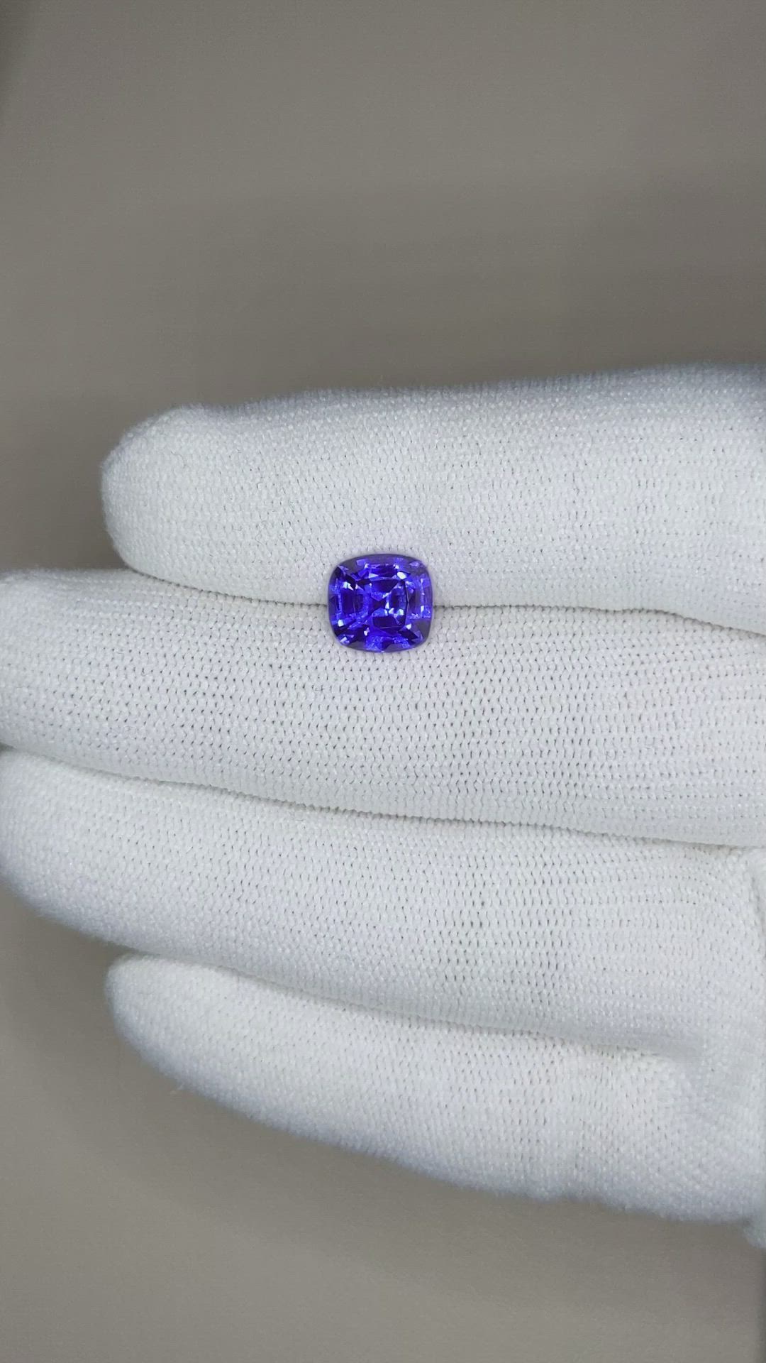 2.56 Ct. Blue Sapphire from Ceylon (Sri Lanka) Size Video