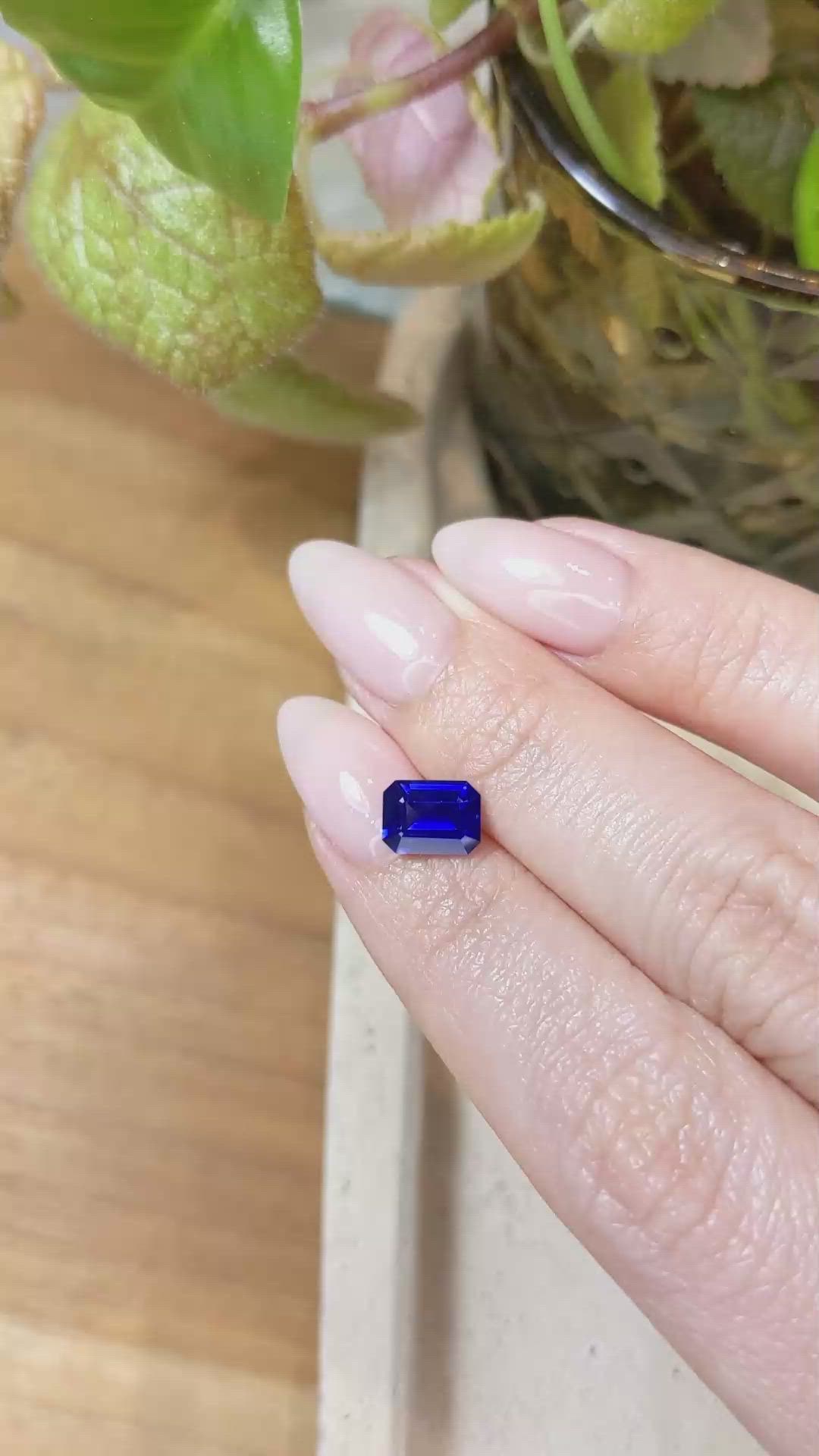 1.75 Ct. Blue Sapphire from Ceylon (Sri Lanka) Size Video