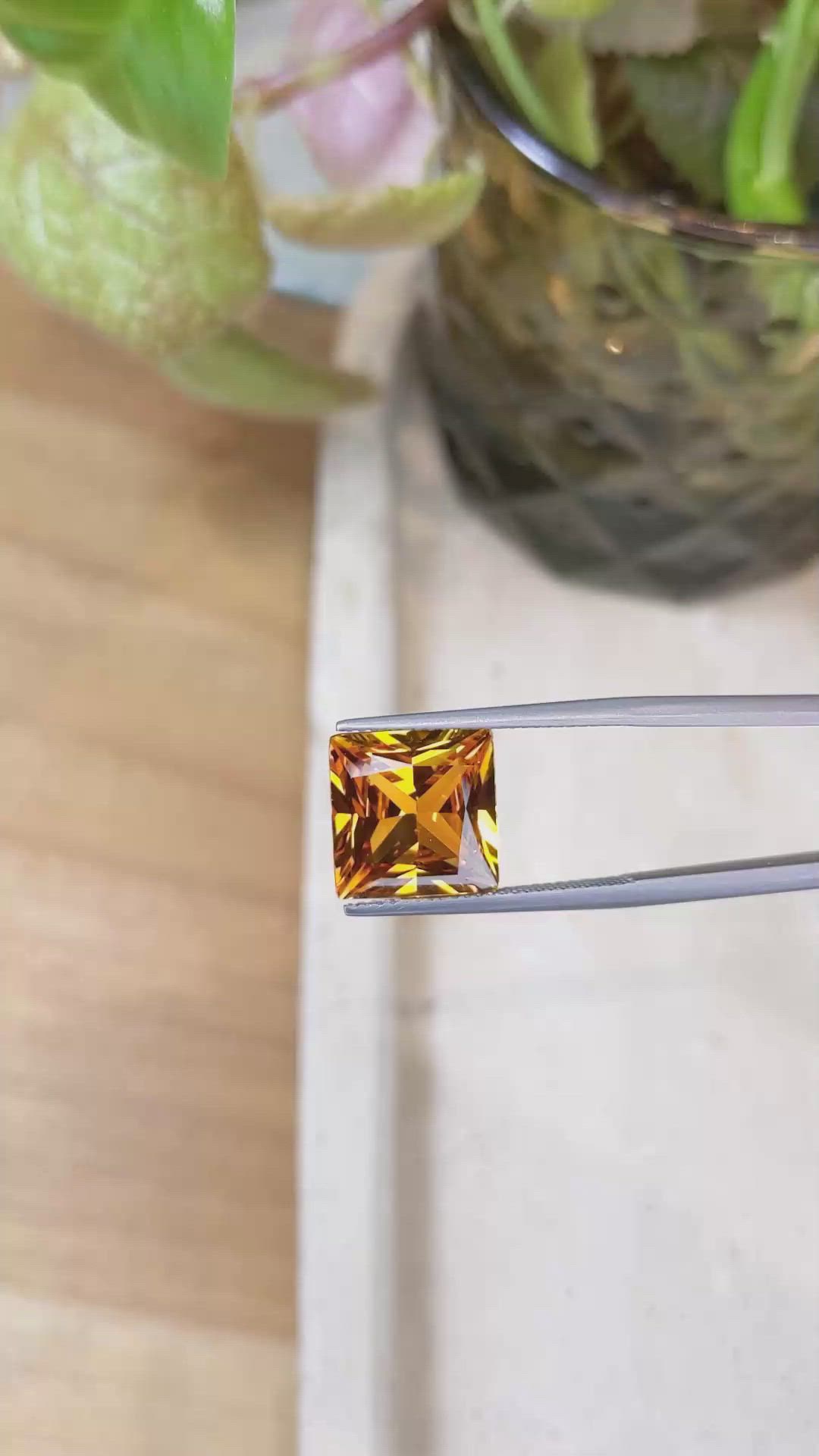 7.45 Ct. Yellowish Orange Sapphire from Ceylon (Sri Lanka) Size Video