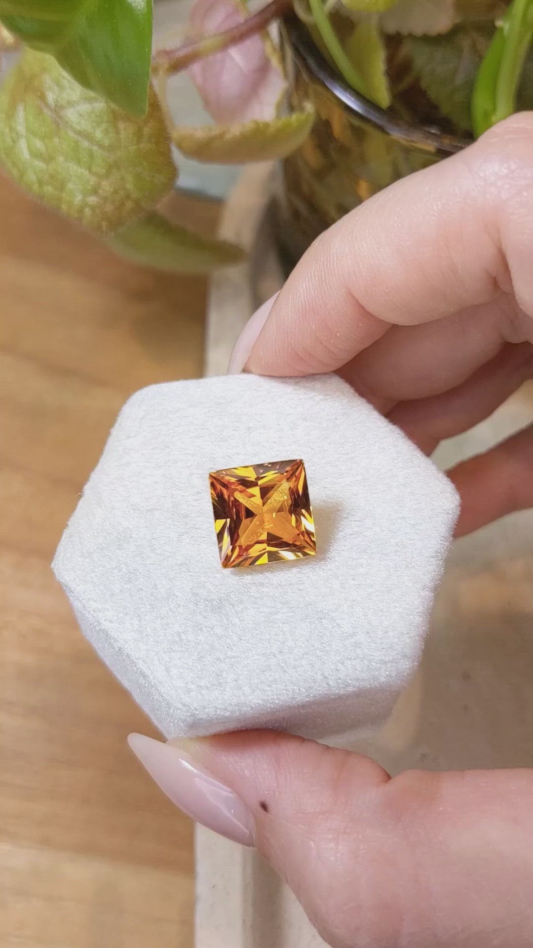 7.45 Ct. Yellowish Orange Sapphire from Ceylon (Sri Lanka) Size Video