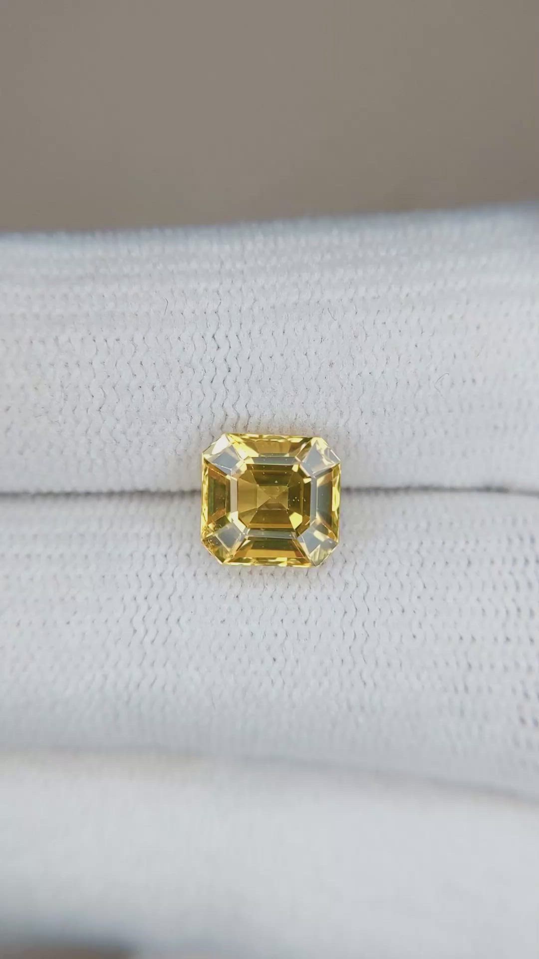 2.68 Ct. Yellow Sapphire from Ceylon (Sri Lanka) Size Video