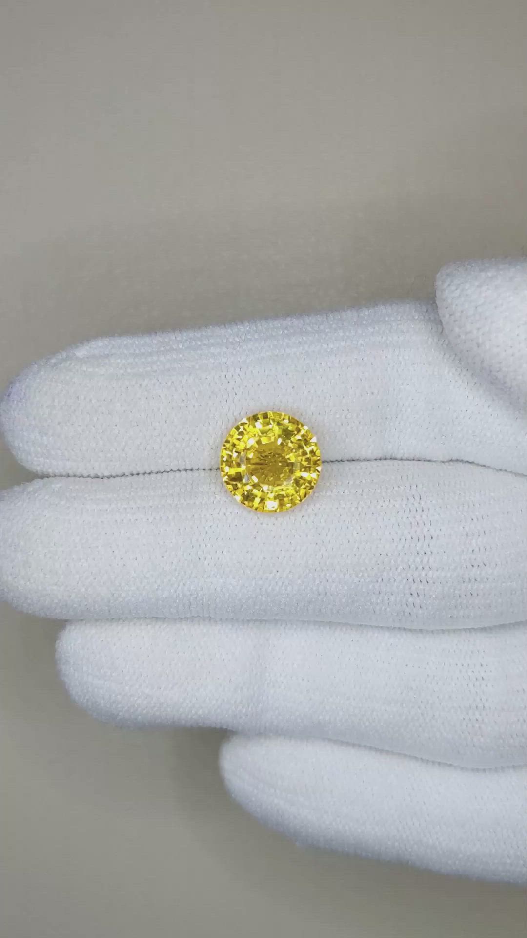 3.97 Ct. Yellow Sapphire from Ceylon (Sri Lanka) Size Video