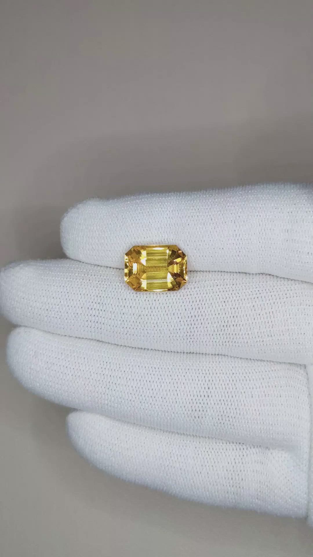 7.54 Ct. Yellow Sapphire from Ceylon (Sri Lanka) Size Video