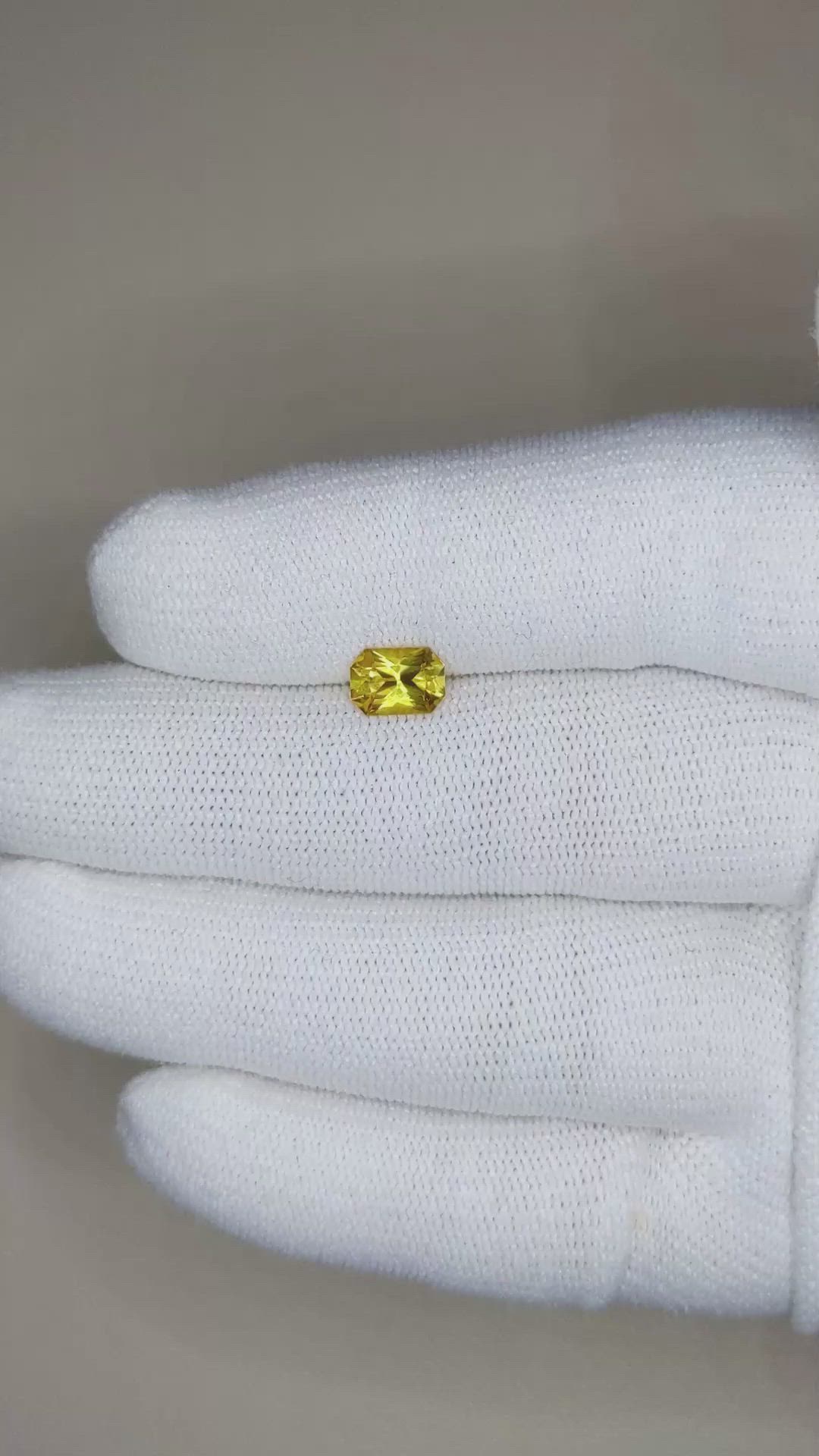 1.09 Ct. Yellow Sapphire from Ceylon (Sri Lanka) Size Video
