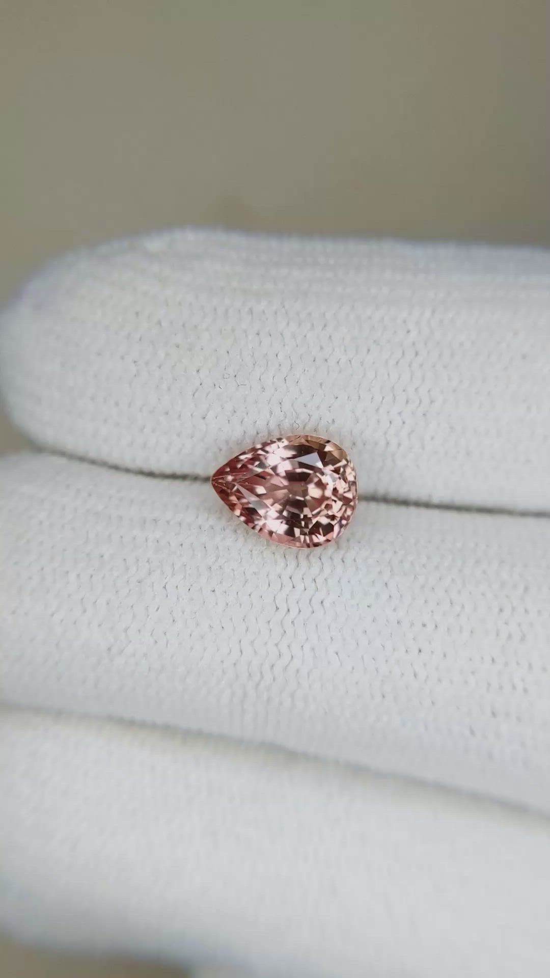 1.69 Ct. Padparadscha Sapphire from Ceylon (Sri Lanka) Size Video