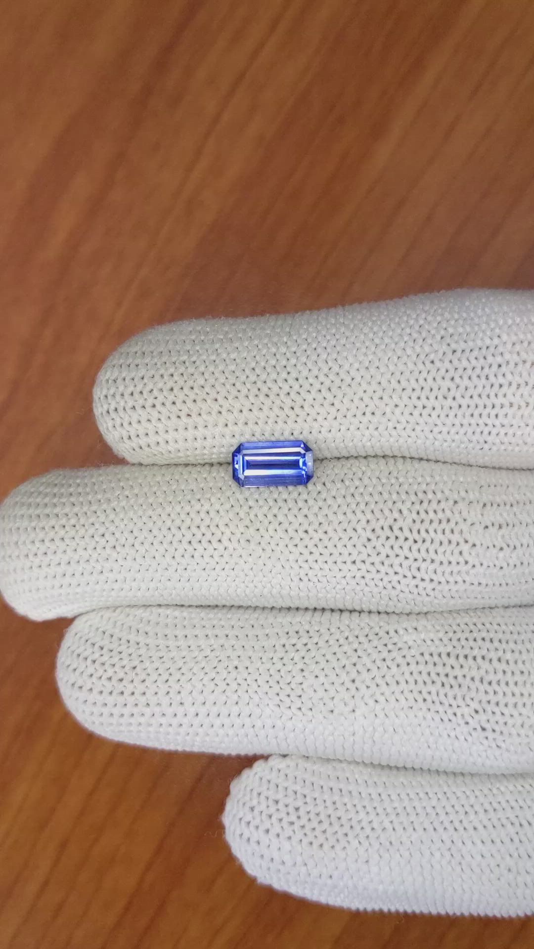 1.10 Ct. Blue Sapphire from Ceylon (Sri Lanka) Size Video