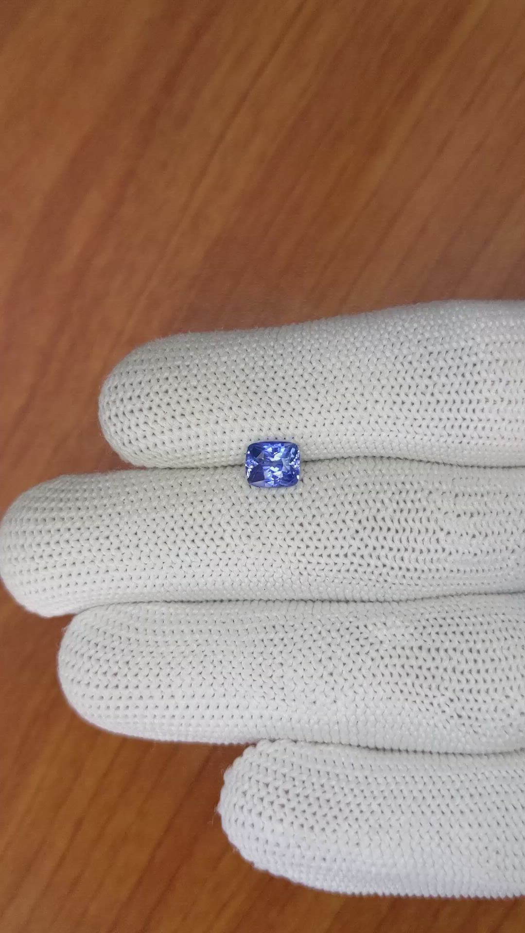 1.09 Ct. Blue Sapphire from Ceylon (Sri Lanka) Size Video