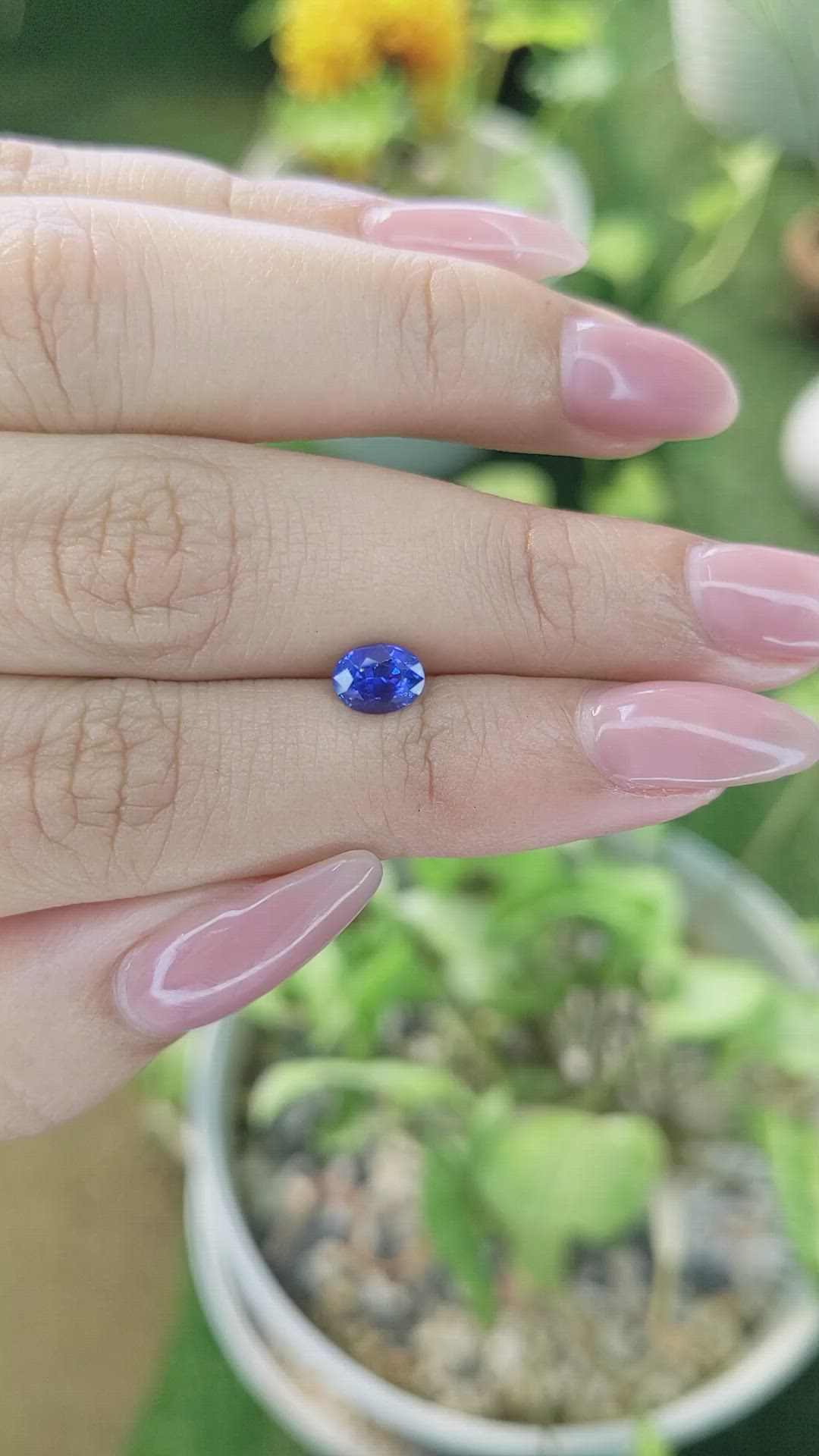 0.91 Ct. Blue Sapphire from Ceylon (Sri Lanka) Size Video