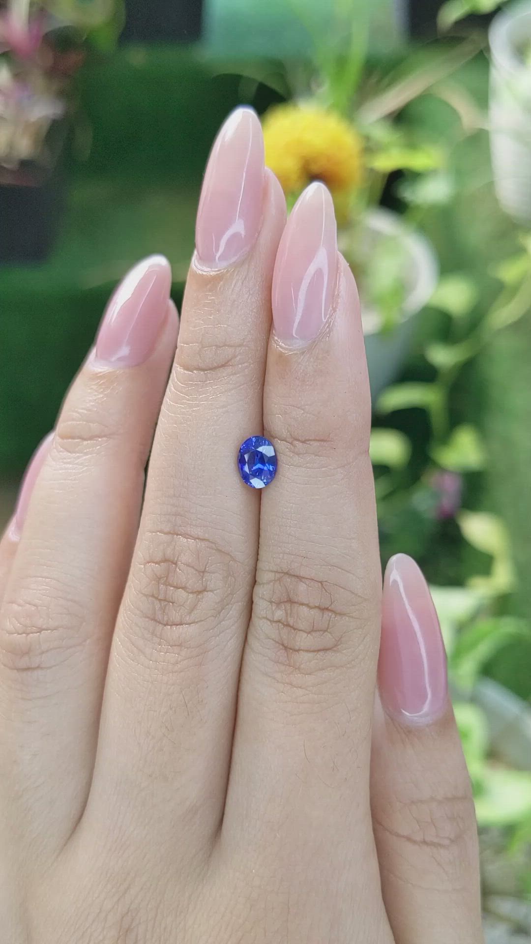 0.91 Ct. Blue Sapphire from Ceylon (Sri Lanka) Size Video