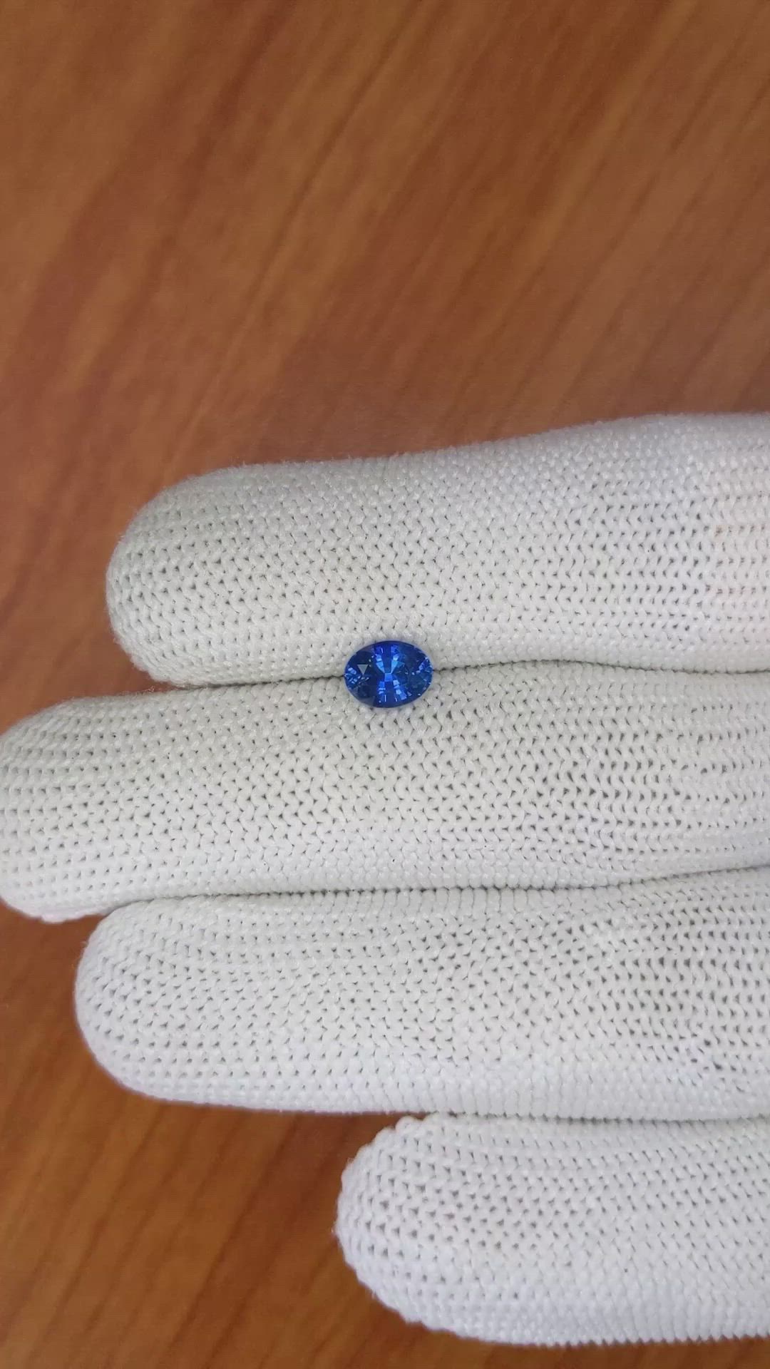 0.91 Ct. Blue Sapphire from Ceylon (Sri Lanka) Size Video