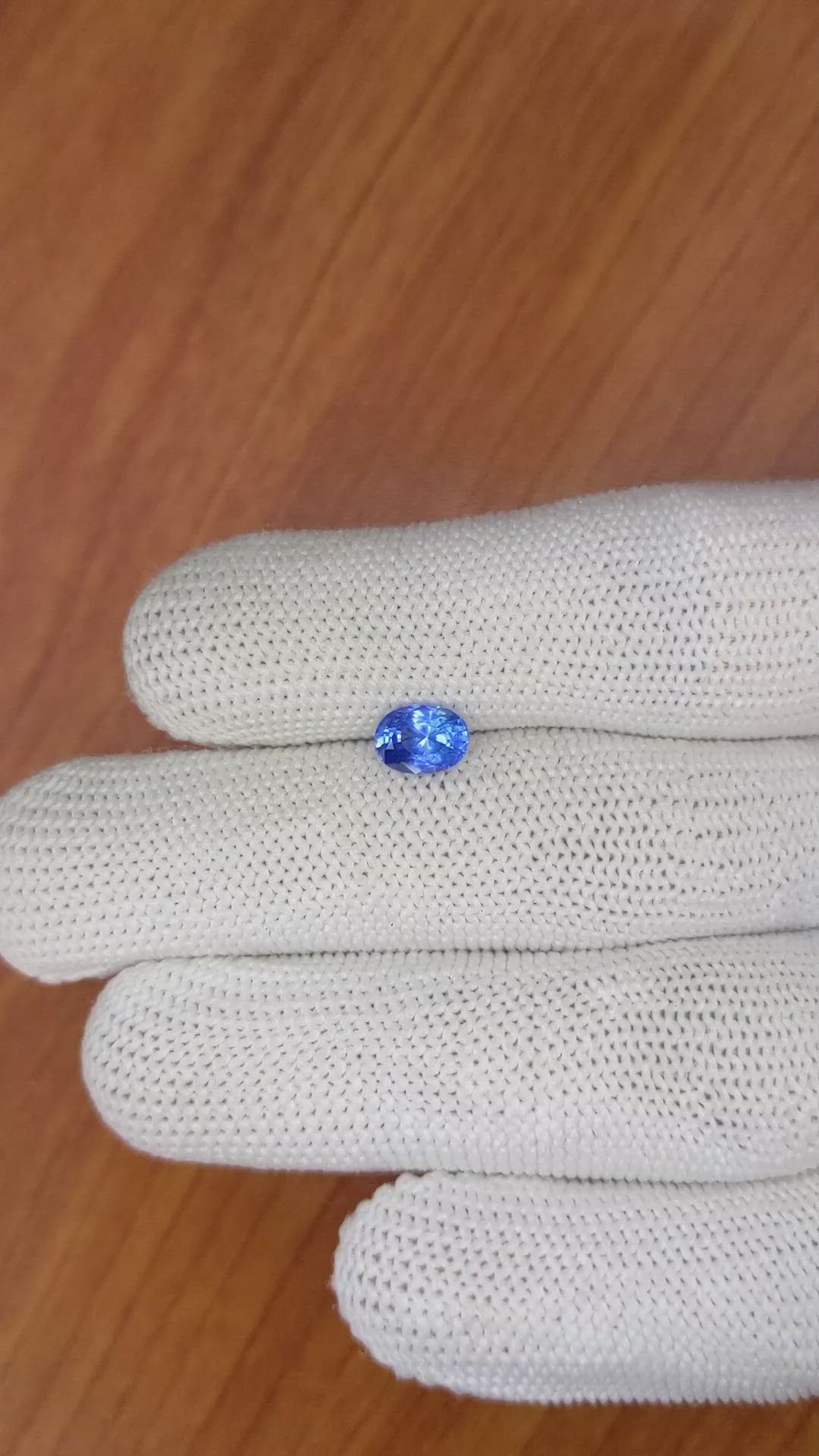 1.24 Ct. Blue Sapphire from Ceylon (Sri Lanka) Size Video
