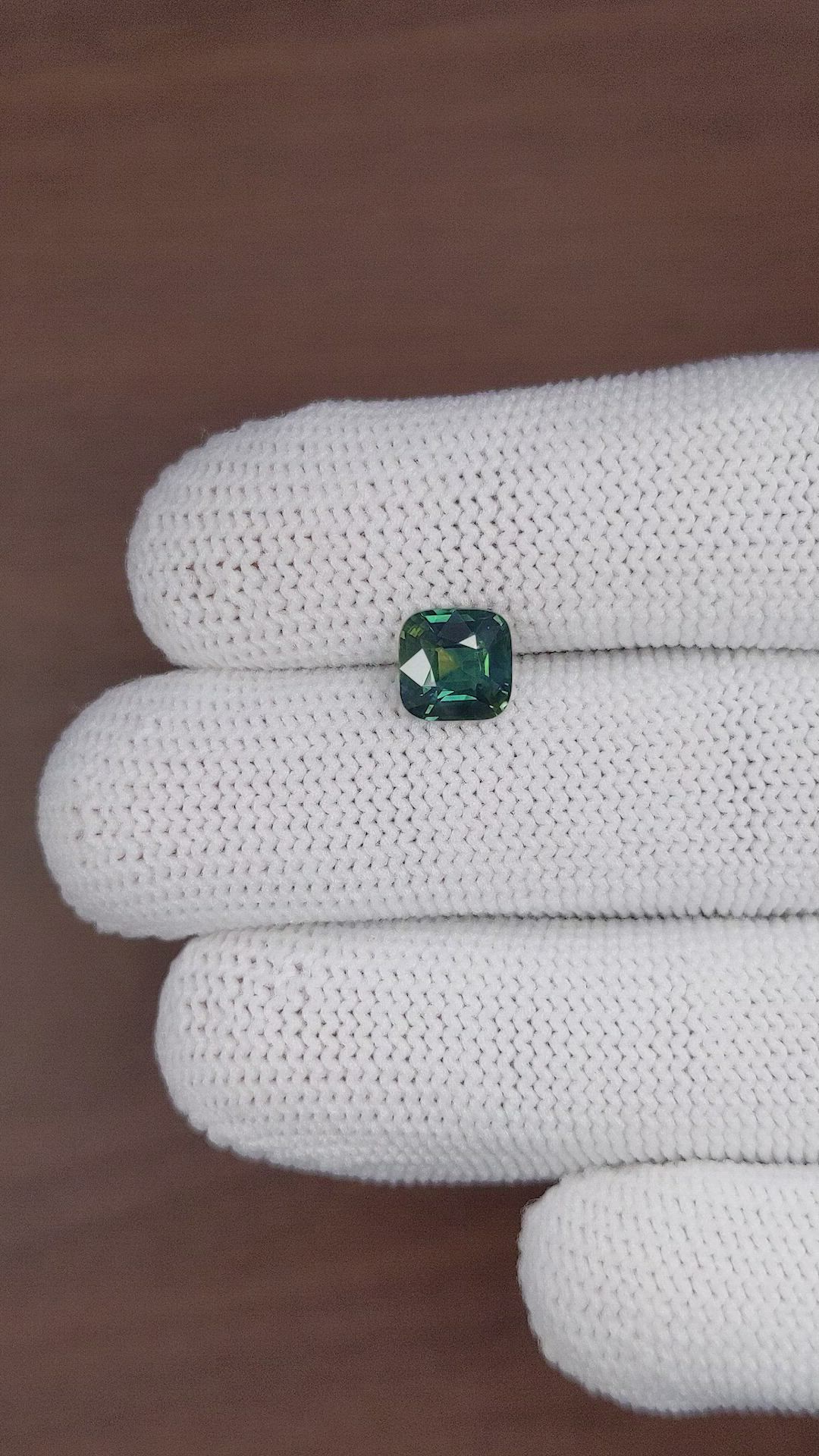 2.07 Ct. Bi Color Sapphire from Australia Size Video