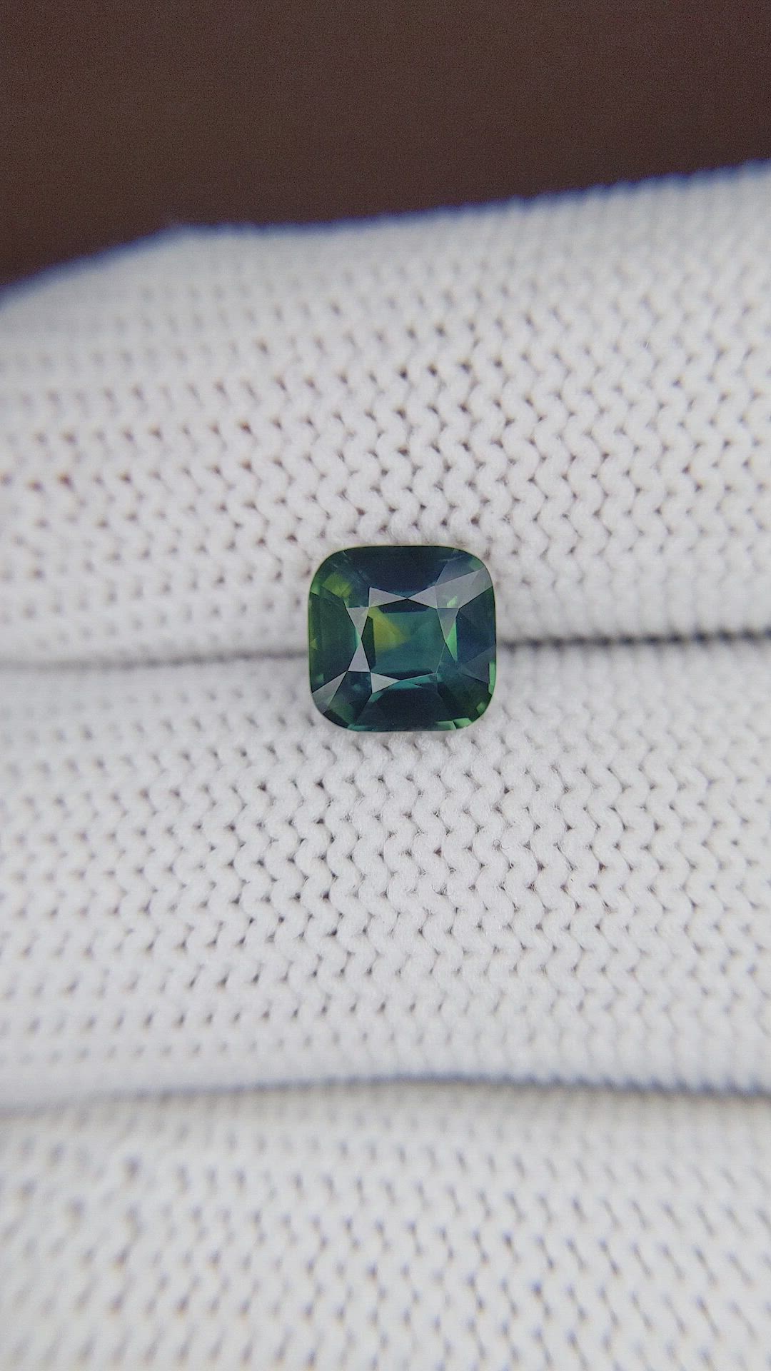 2.07 Ct. Bi Color Sapphire from Australia Size Video