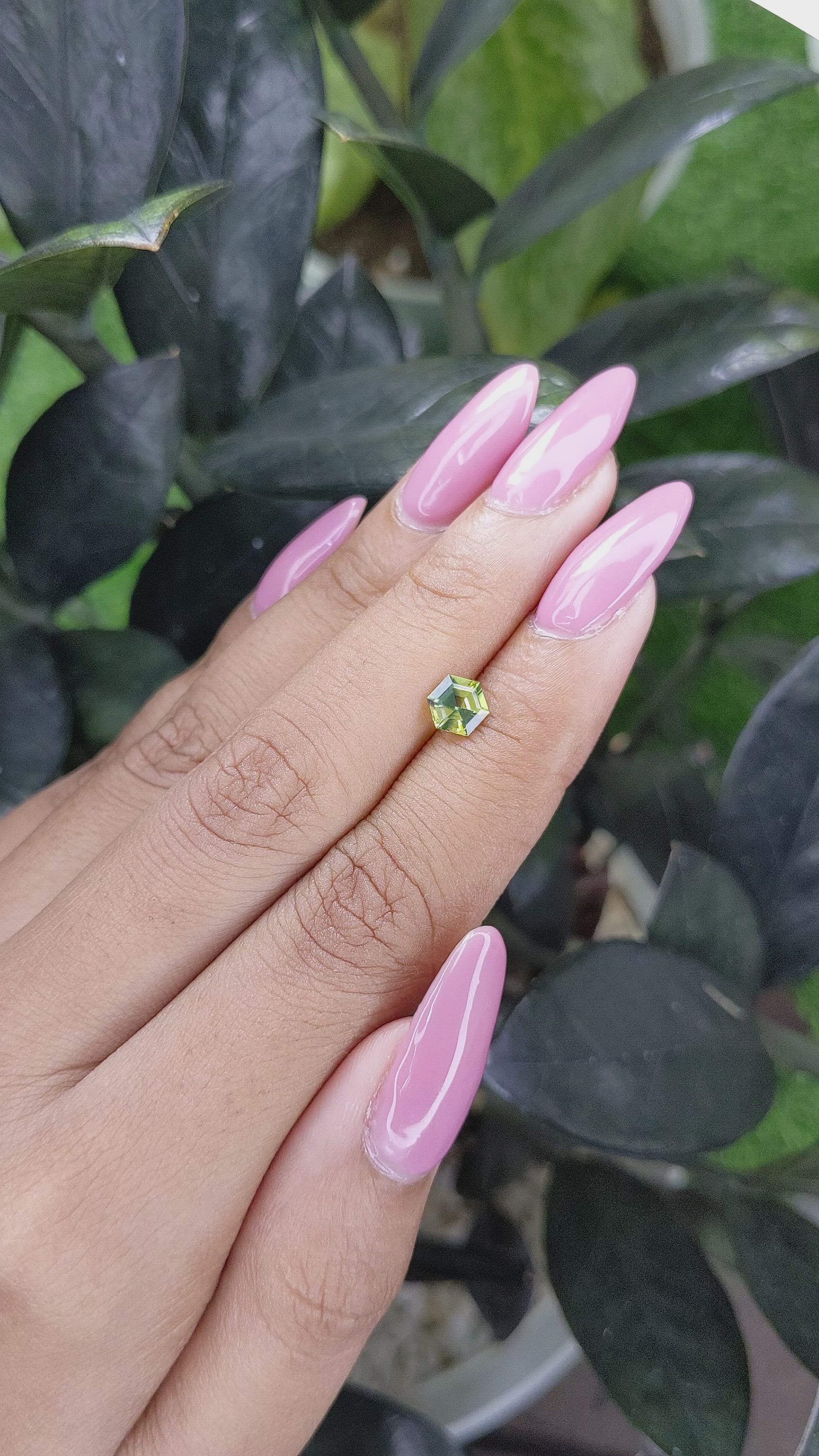 0.73 Ct. Bi Color Sapphire from Australia Size Video