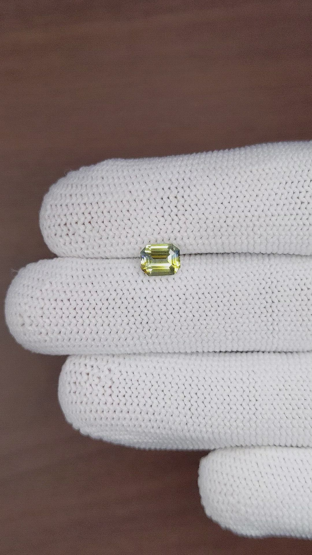 1.23 Ct. Bi Color Sapphire from Madagascar Size Video