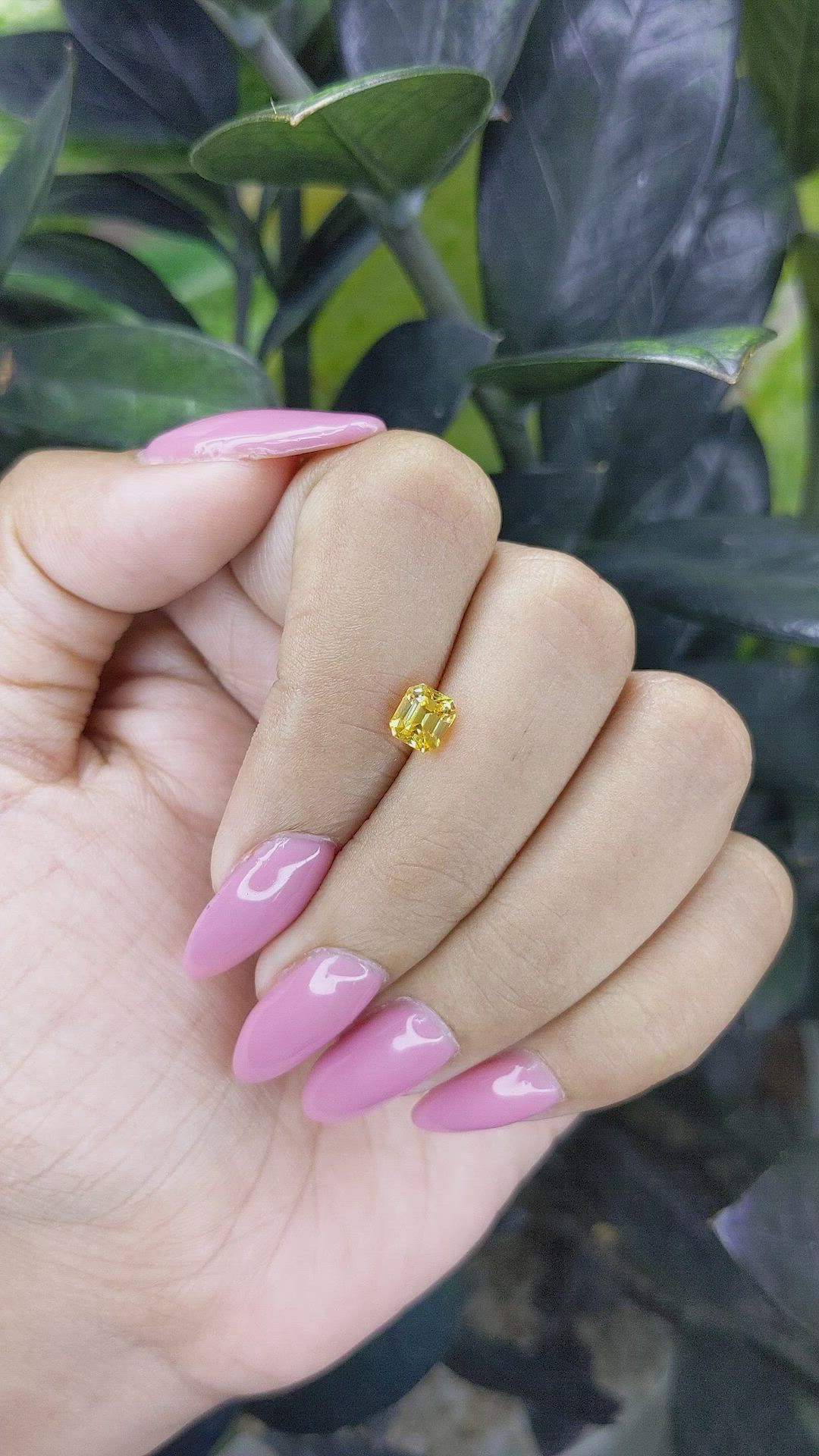 1.04 Ct. Orangish Yellow Sapphire from Ceylon (Sri Lanka) Size Video