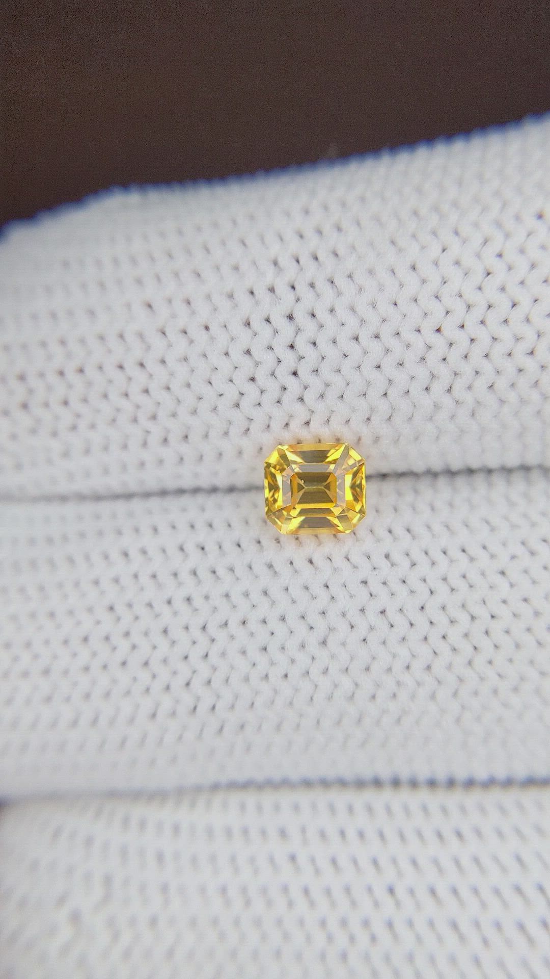 1.04 Ct. Orangish Yellow Sapphire from Ceylon (Sri Lanka) Size Video