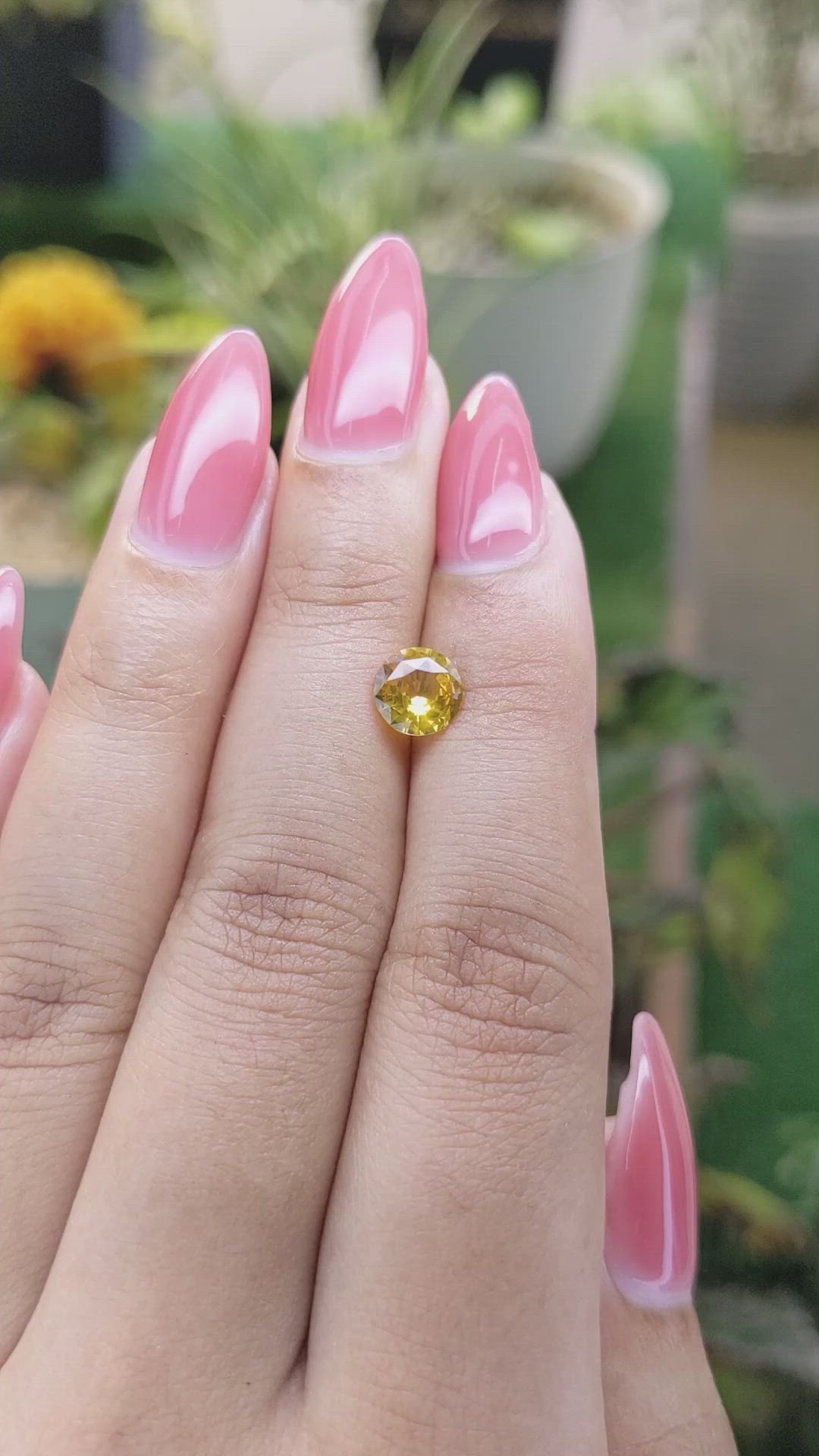 1.18 Ct. Orangish Yellow Sapphire from Ceylon (Sri Lanka) Size Video