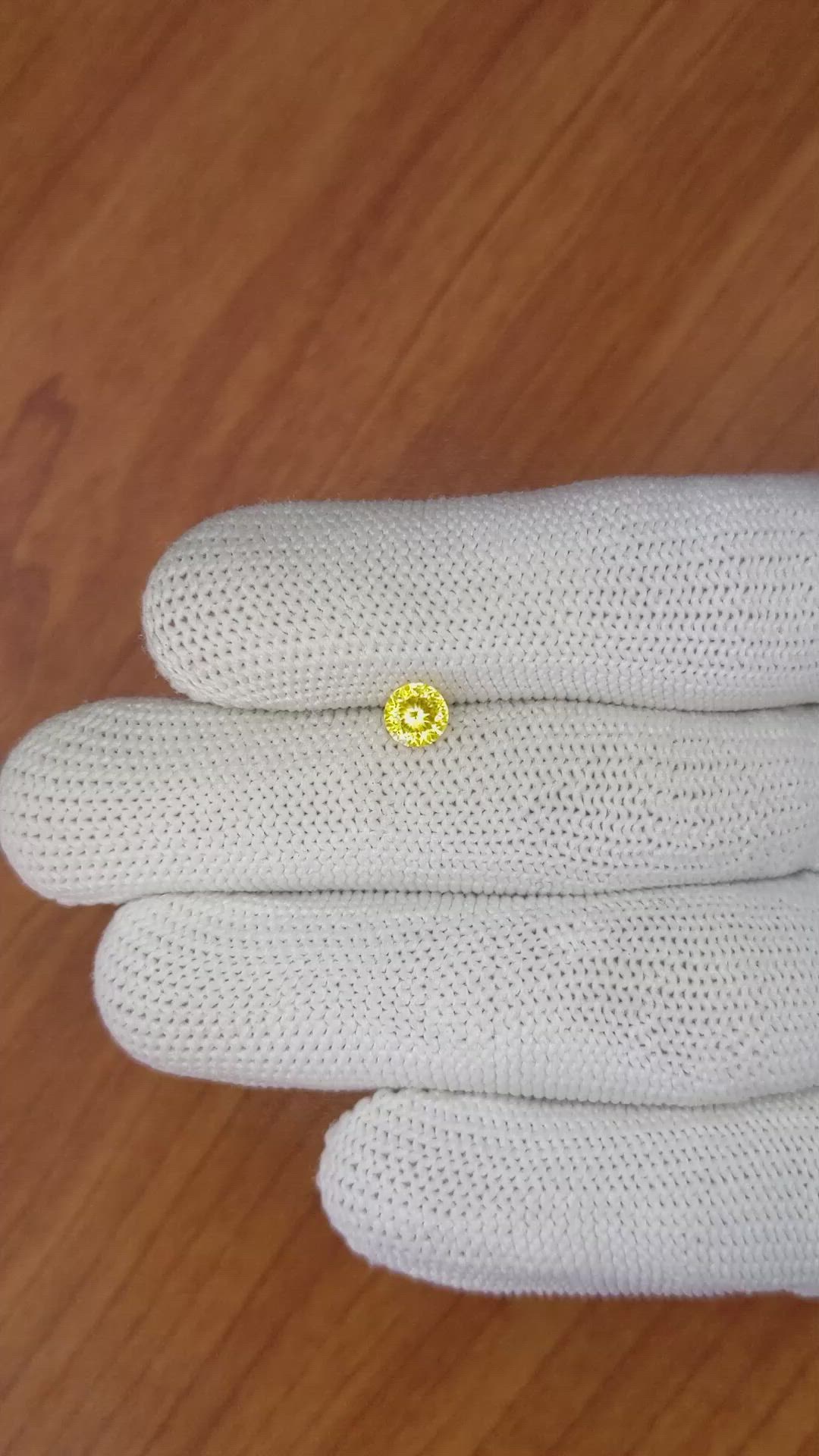 0.60 Ct. Yellow Sapphire from Ceylon (Sri Lanka) Size Video