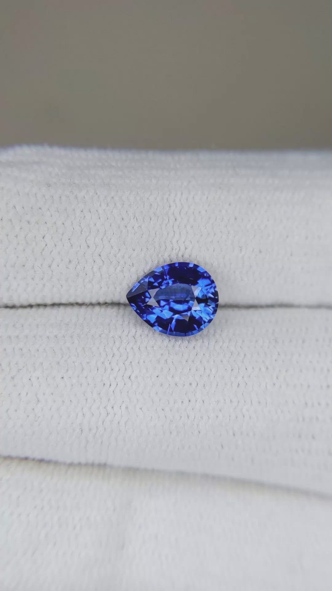 1.55 Ct. Blue Sapphire from Ceylon (Sri Lanka) Size Video
