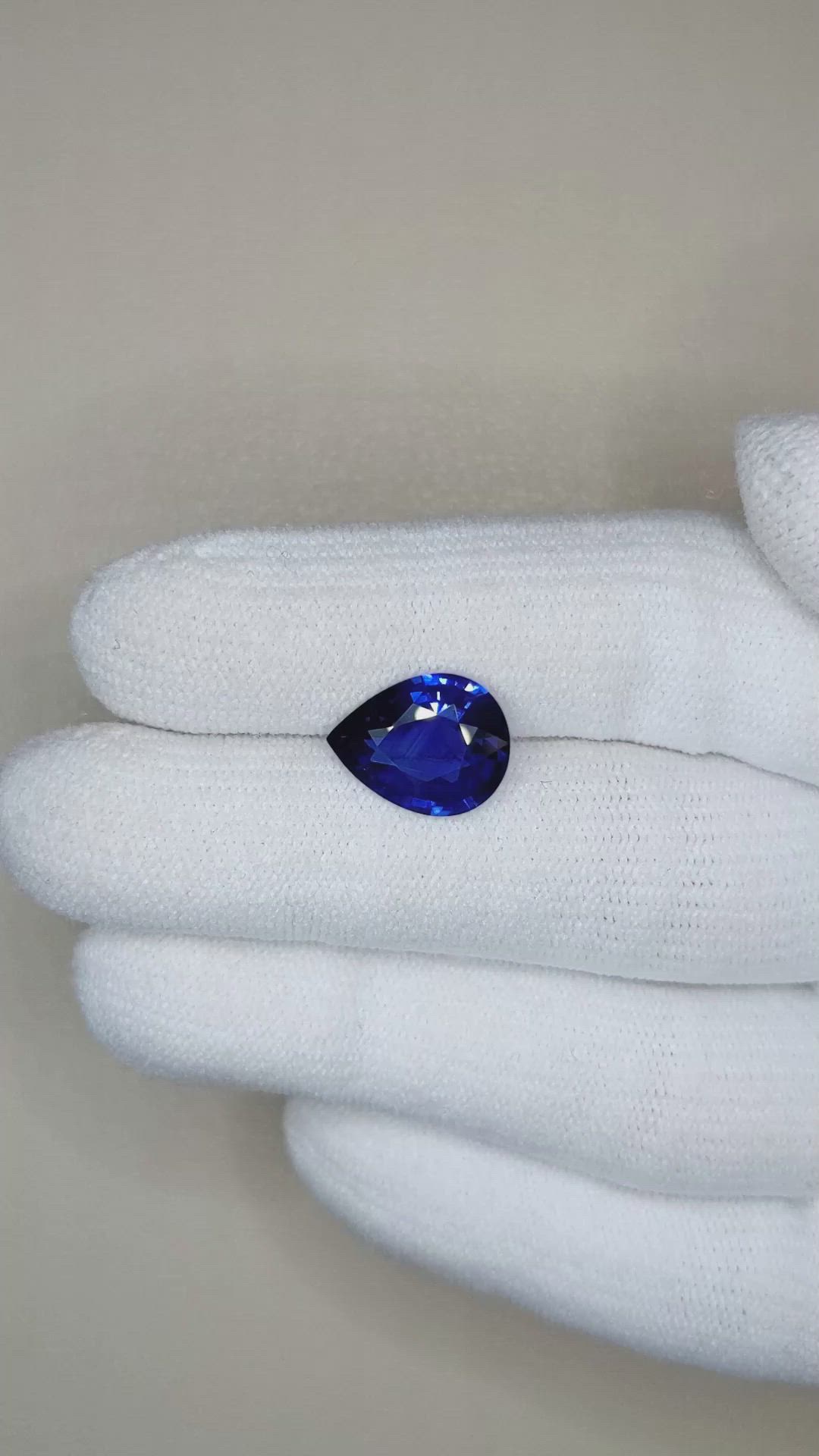 3.62 Ct. Blue Sapphire from Ceylon (Sri Lanka) Size Video