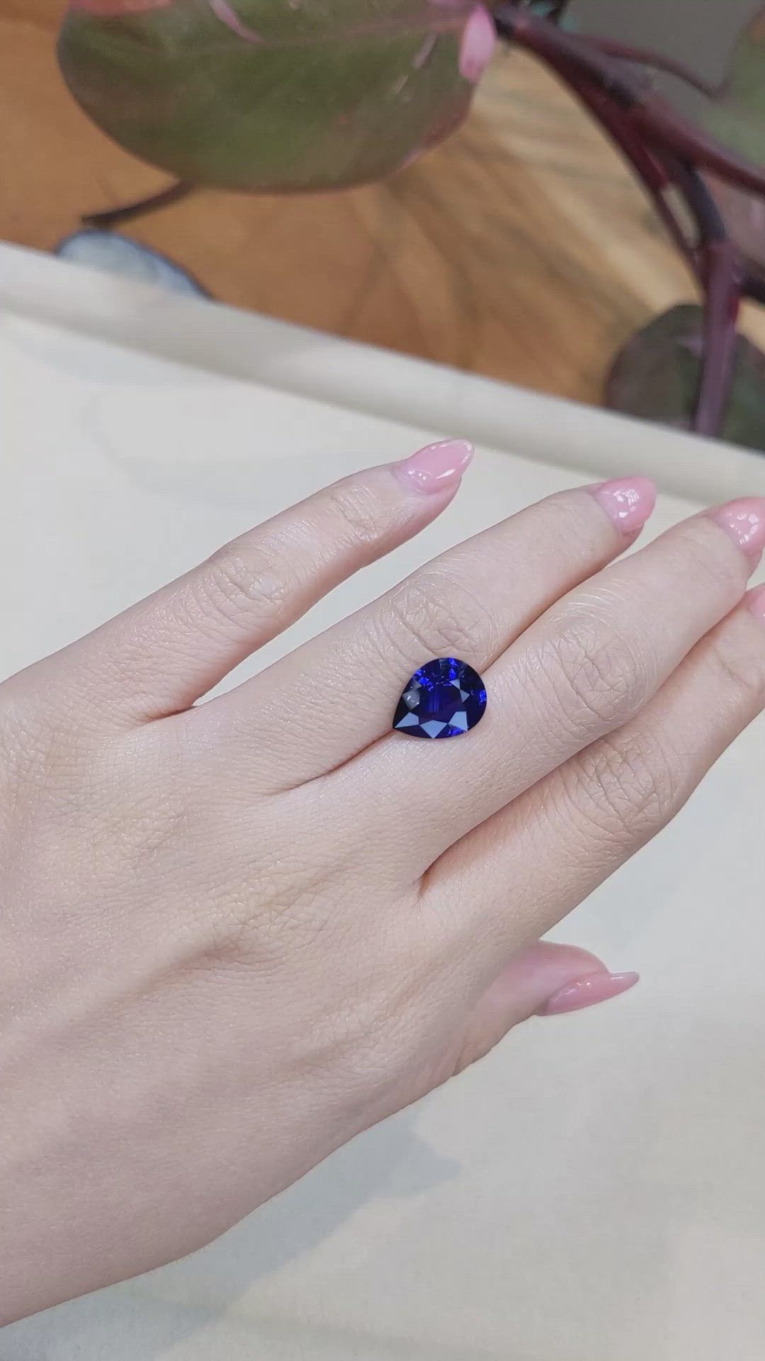 3.62 Ct. Blue Sapphire from Ceylon (Sri Lanka) Size Video