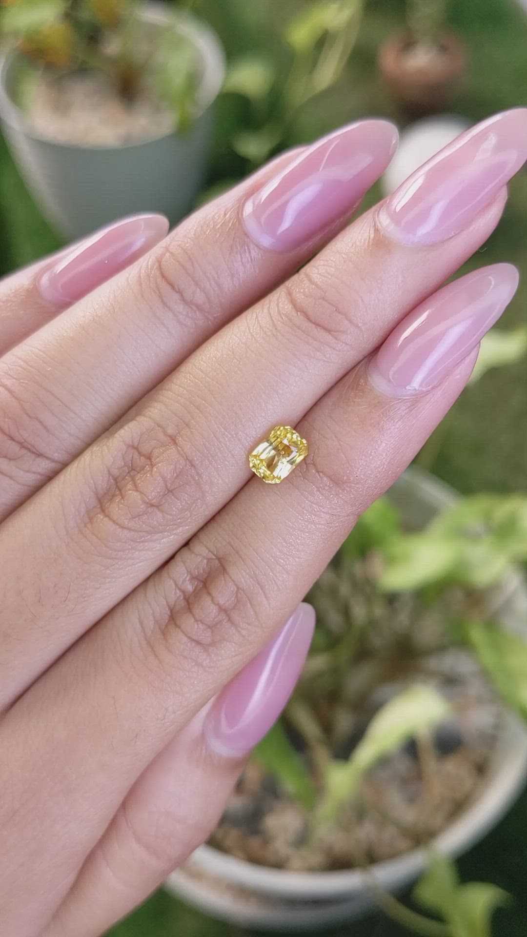 1.24 Ct. Orangish Yellow Sapphire from Ceylon (Sri Lanka) Size Video