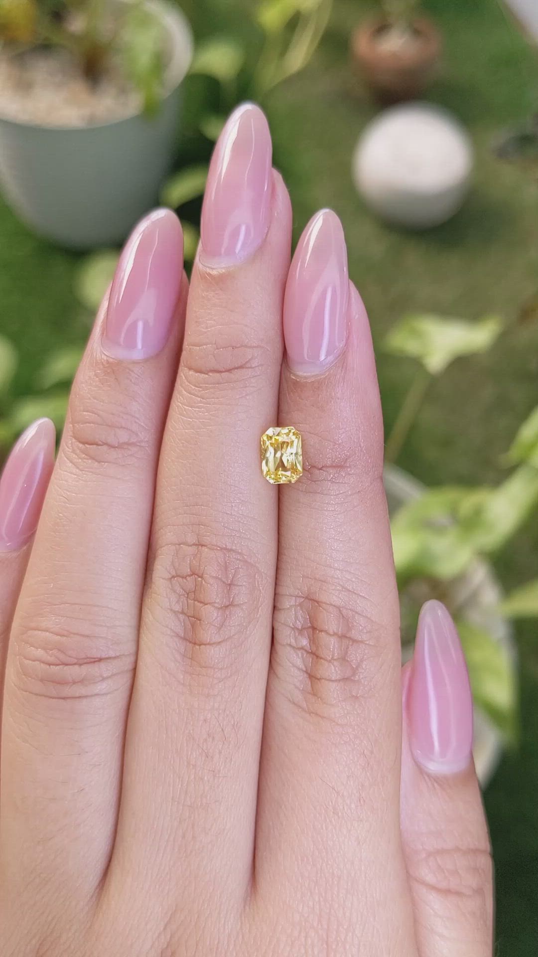 1.24 Ct. Orangish Yellow Sapphire from Ceylon (Sri Lanka) Size Video