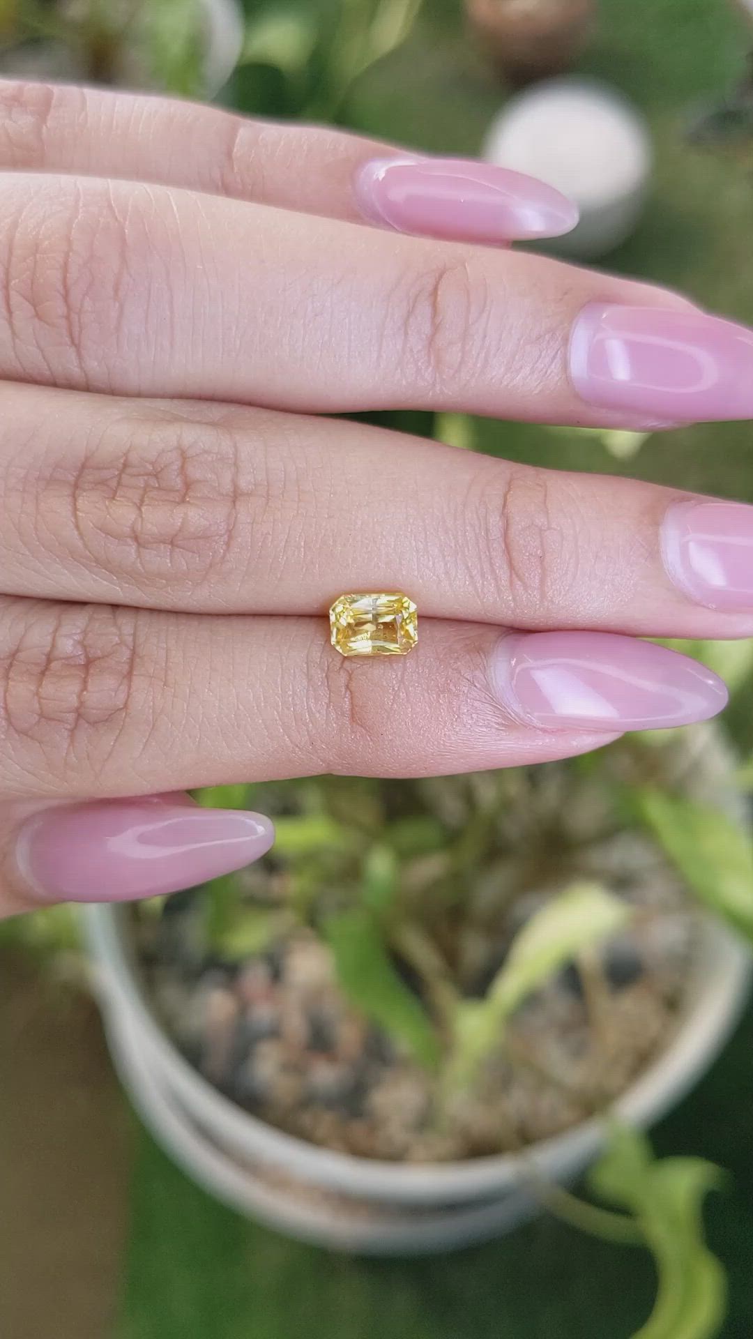 1.24 Ct. Orangish Yellow Sapphire from Ceylon (Sri Lanka) Size Video