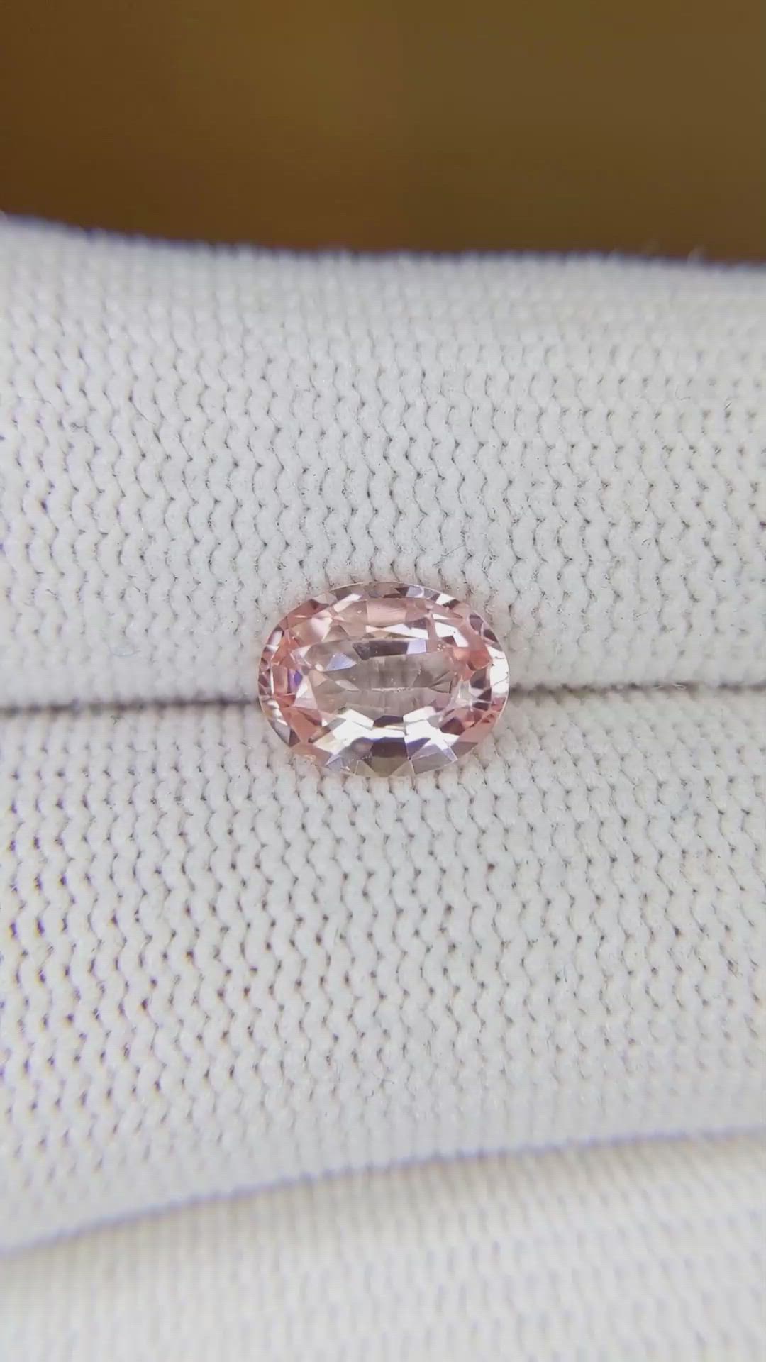 1.62 Ct. Padparadscha Sapphire from Ceylon (Sri Lanka) Size Video