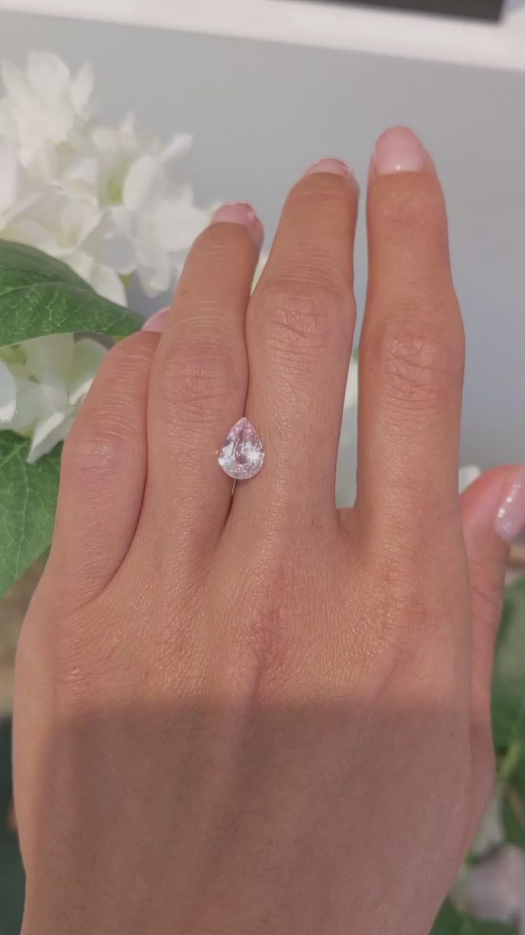 2.03 Ct. Padparadscha Sapphire from Ceylon (Sri Lanka) Size Video