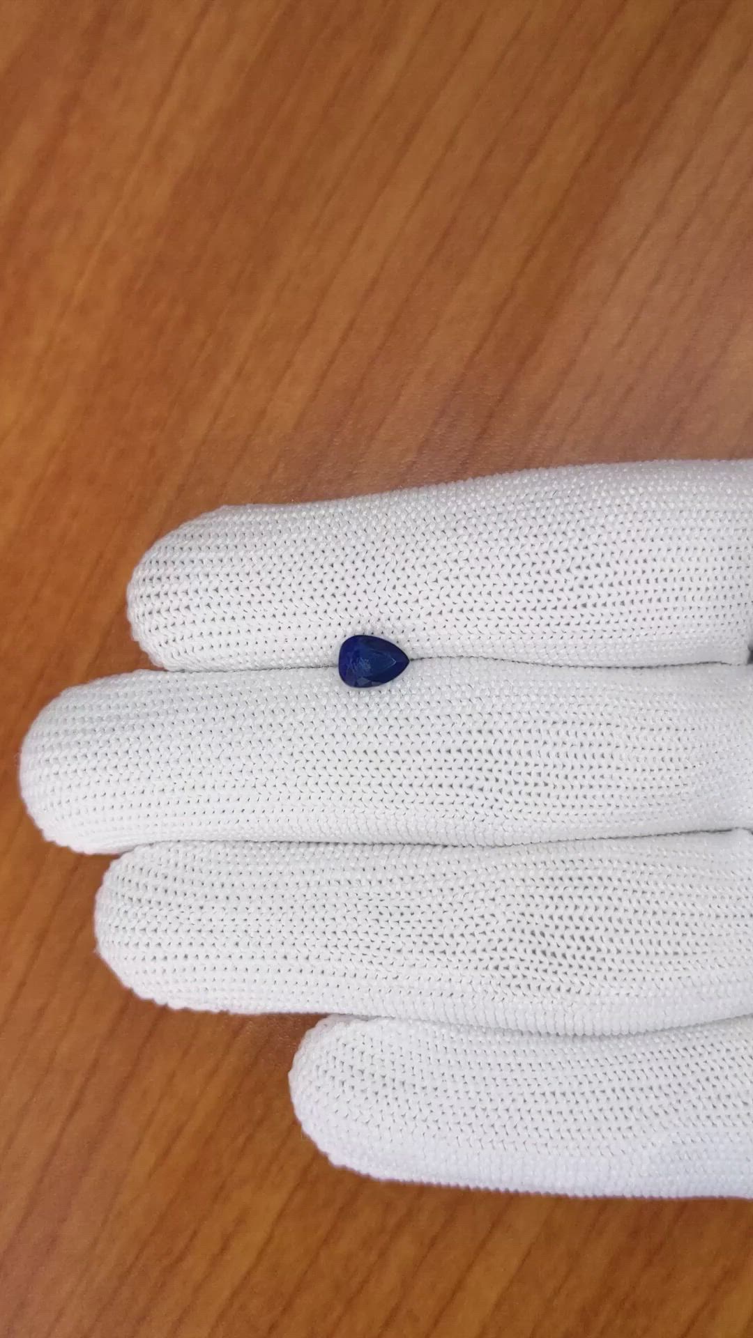 1.05 Ct. Blue Sapphire from Ceylon (Sri Lanka) Size Video