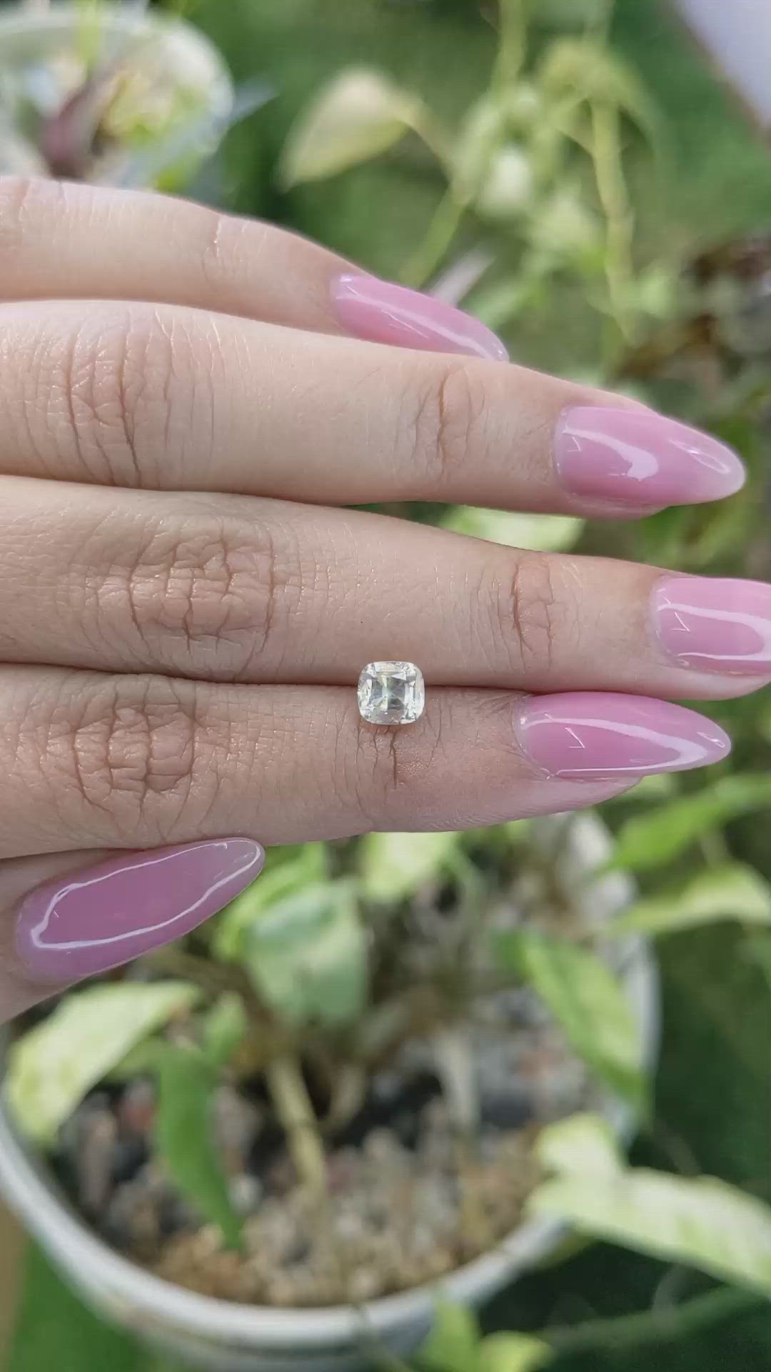 1.02 Ct. Yellow Sapphire from Ceylon (Sri Lanka) Size Video