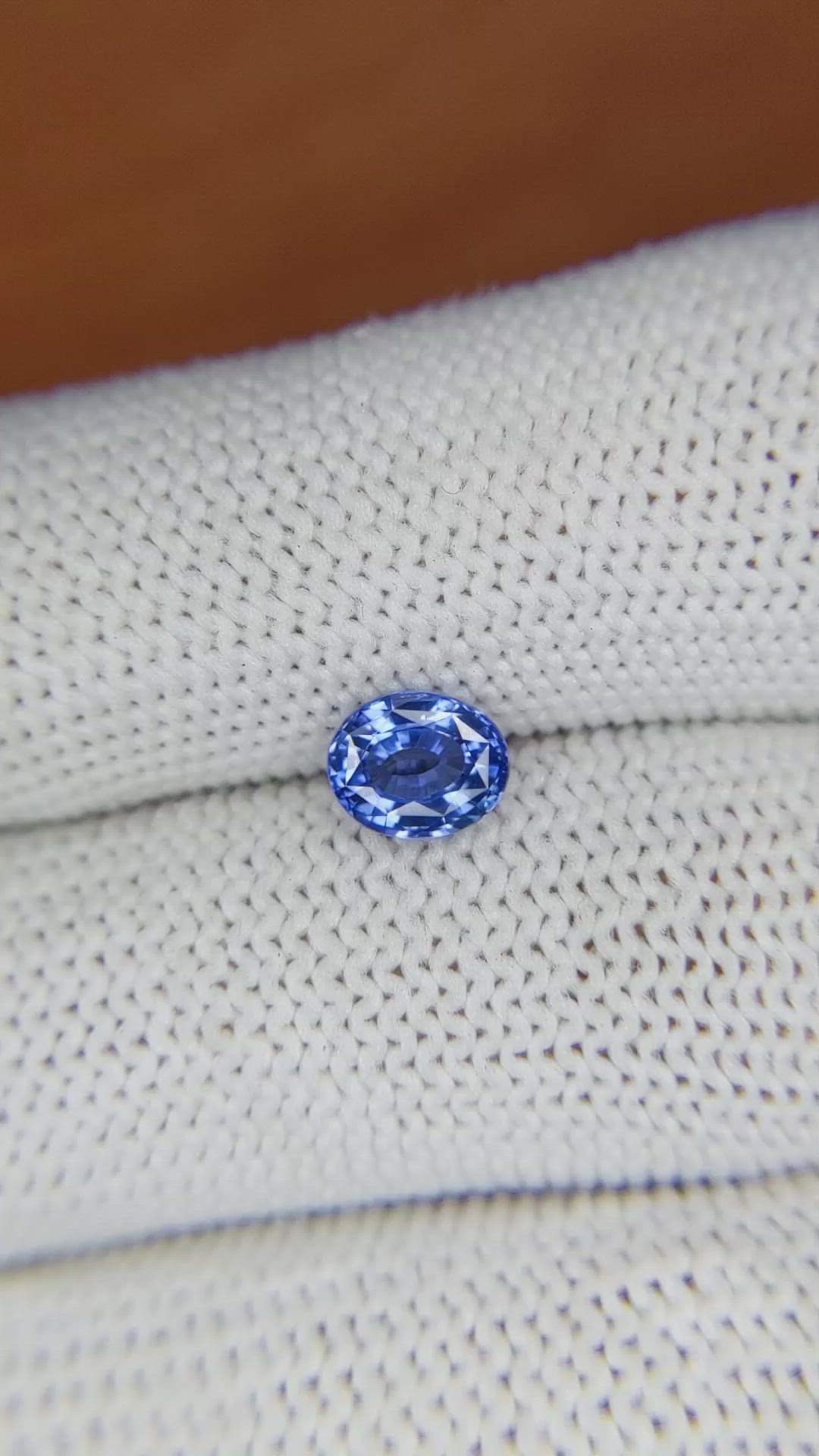 1.04 Ct. Blue Sapphire from Ceylon (Sri Lanka) Size Video