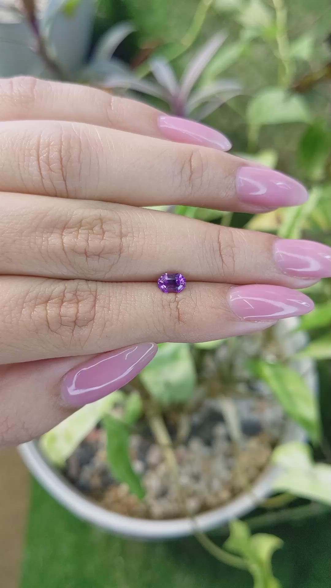 0.71 Ct. Pinkish Purple Sapphire from Ceylon (Sri Lanka) Size Video