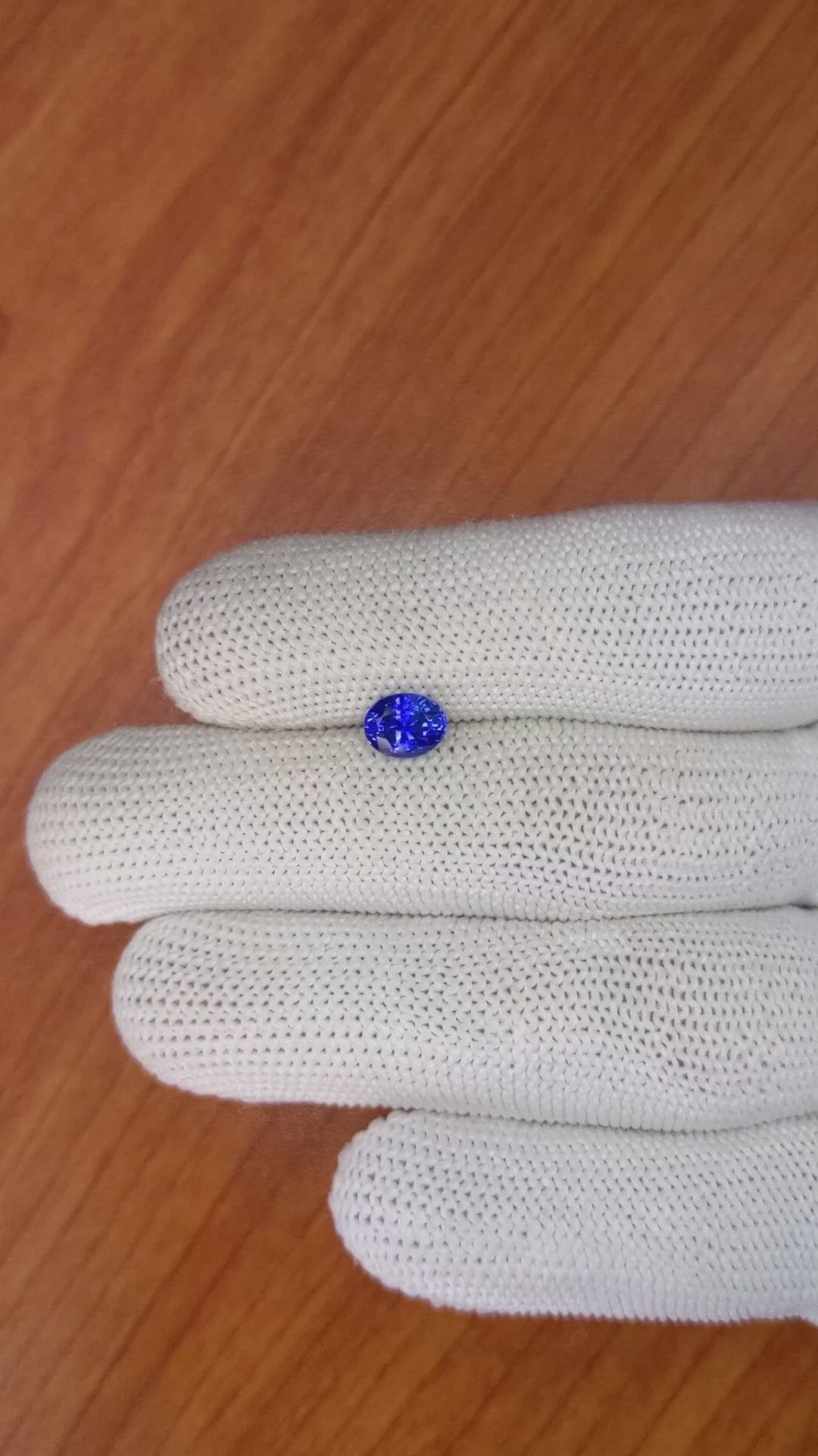 1.25 Ct. Blue Sapphire from Ceylon (Sri Lanka) Size Video