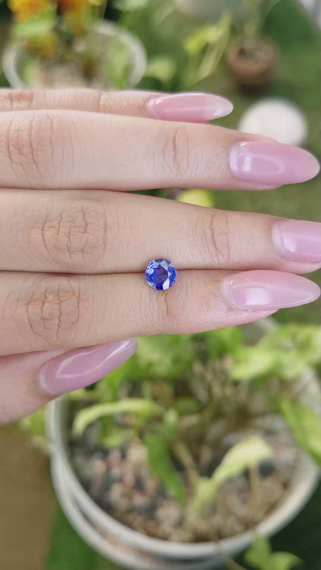 1.02 Ct. Blue Sapphire from Ceylon (Sri Lanka) Size Video