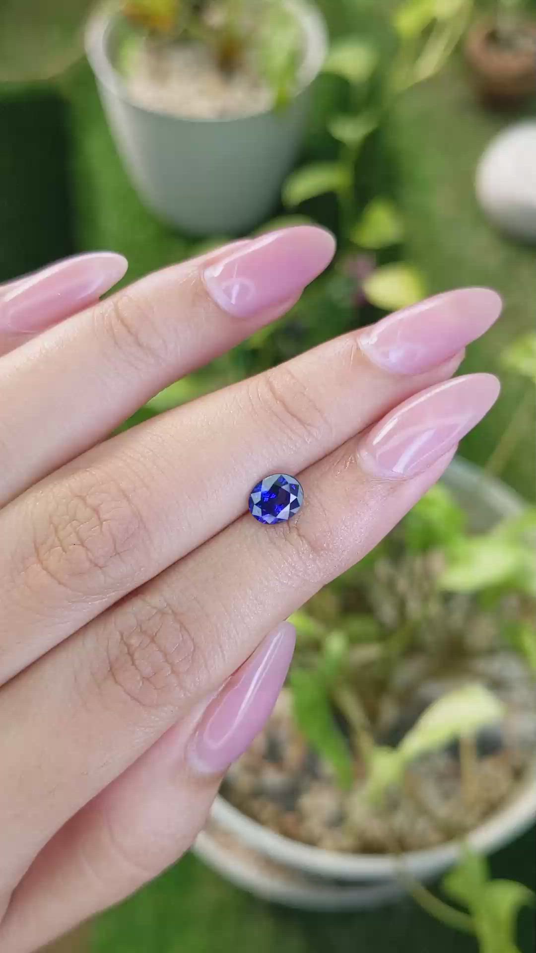 1.15 Ct. Blue Sapphire from Ceylon (Sri Lanka) Size Video
