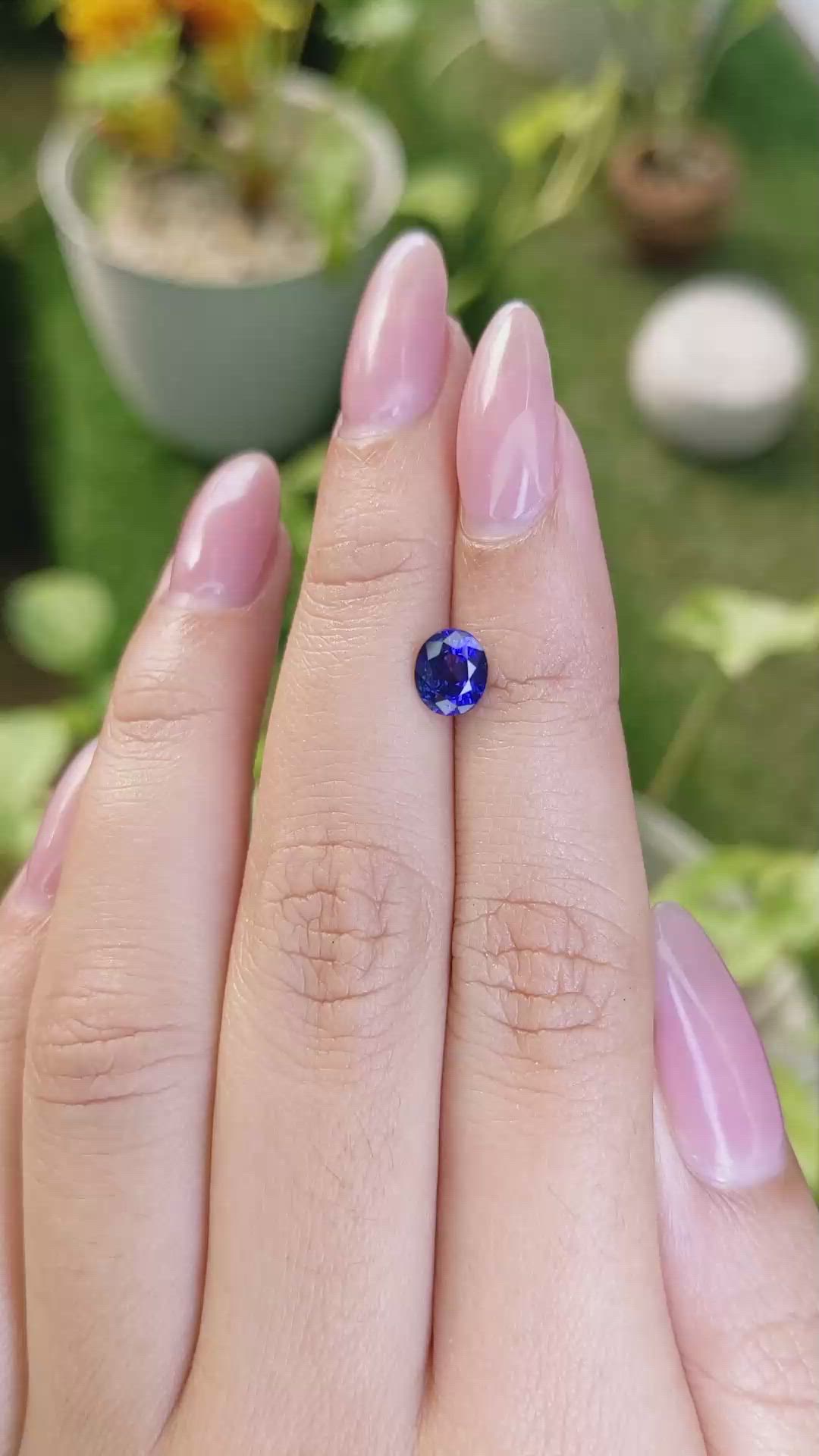 1.15 Ct. Blue Sapphire from Ceylon (Sri Lanka) Size Video