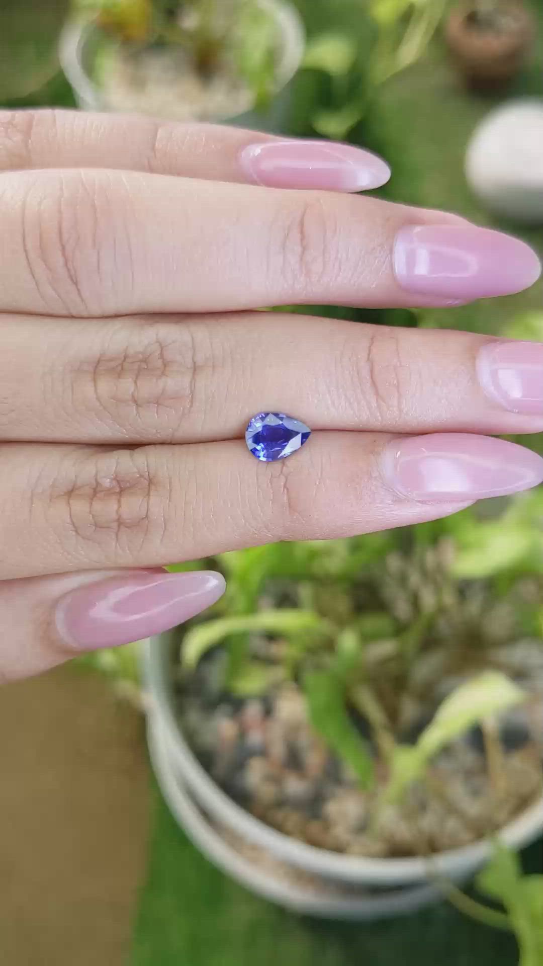 0.98 Ct. Blue Sapphire from Ceylon (Sri Lanka) Size Video