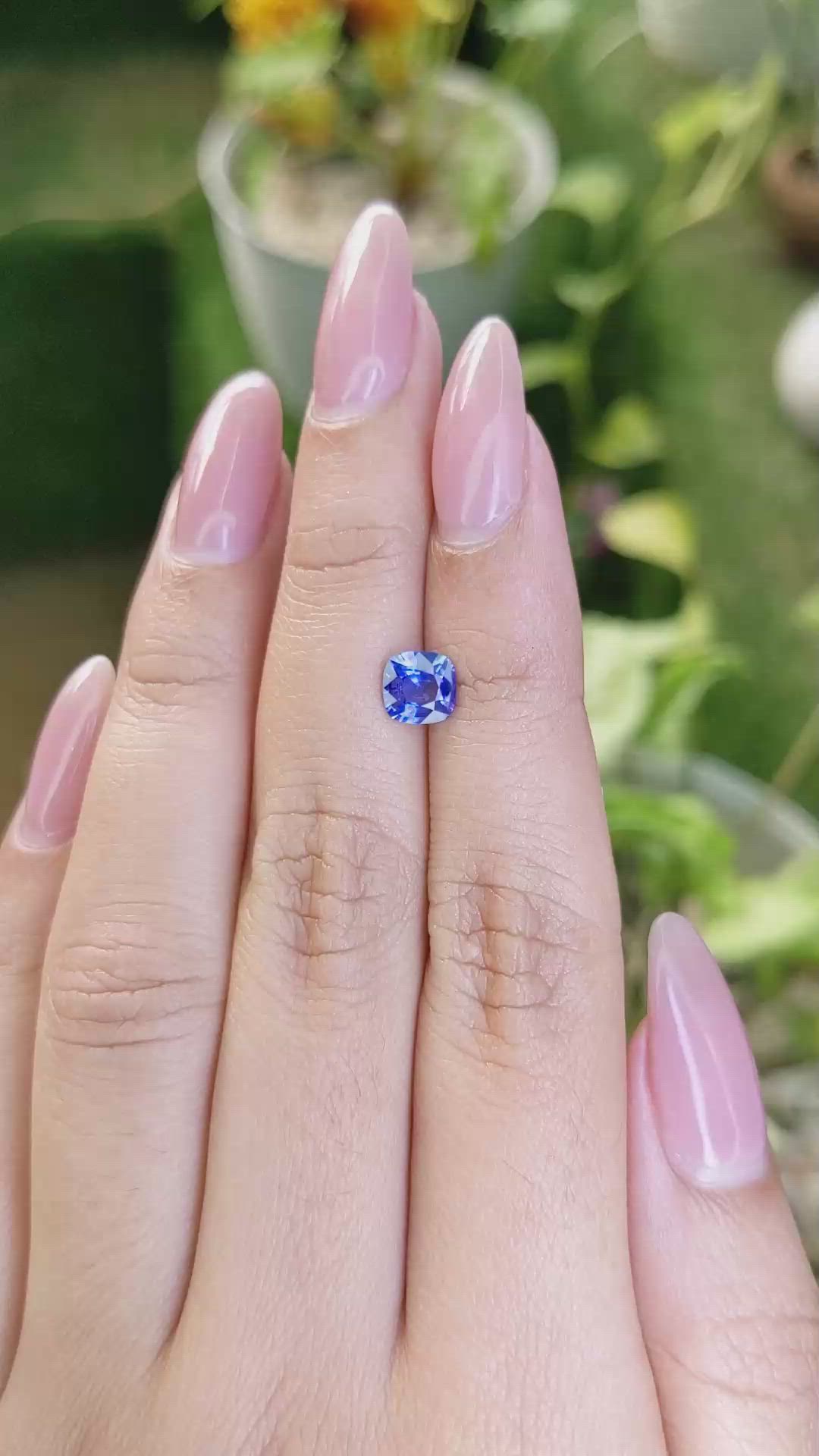 0.91 Ct. Blue Sapphire from Ceylon (Sri Lanka) Size Video