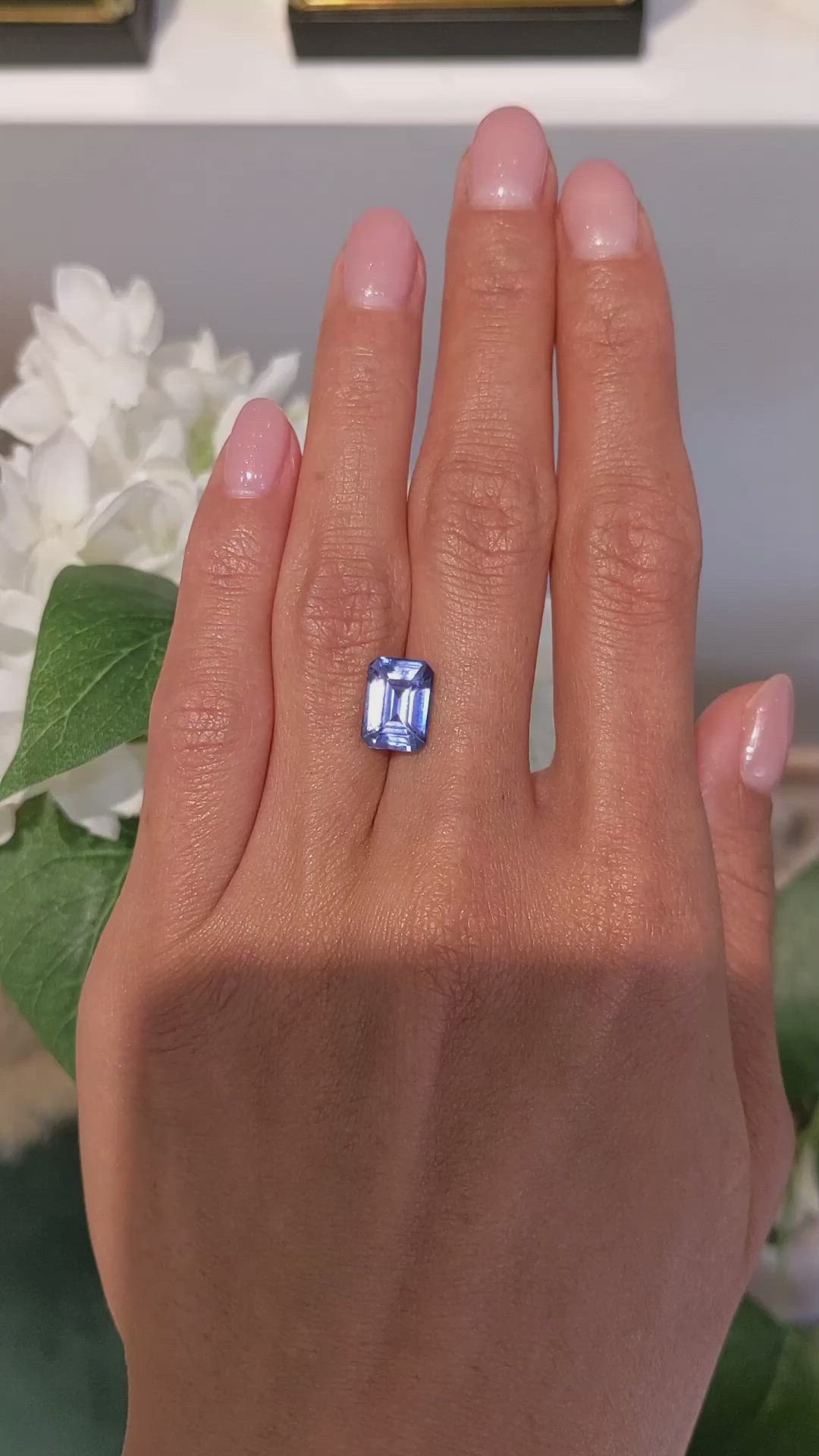 4.46 Ct. Blue Sapphire from Ceylon (Sri Lanka) Size Video