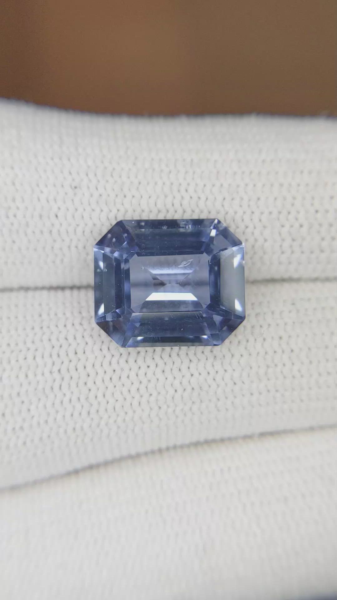8.81 Ct. Blue Sapphire from Ceylon (Sri Lanka) Size Video