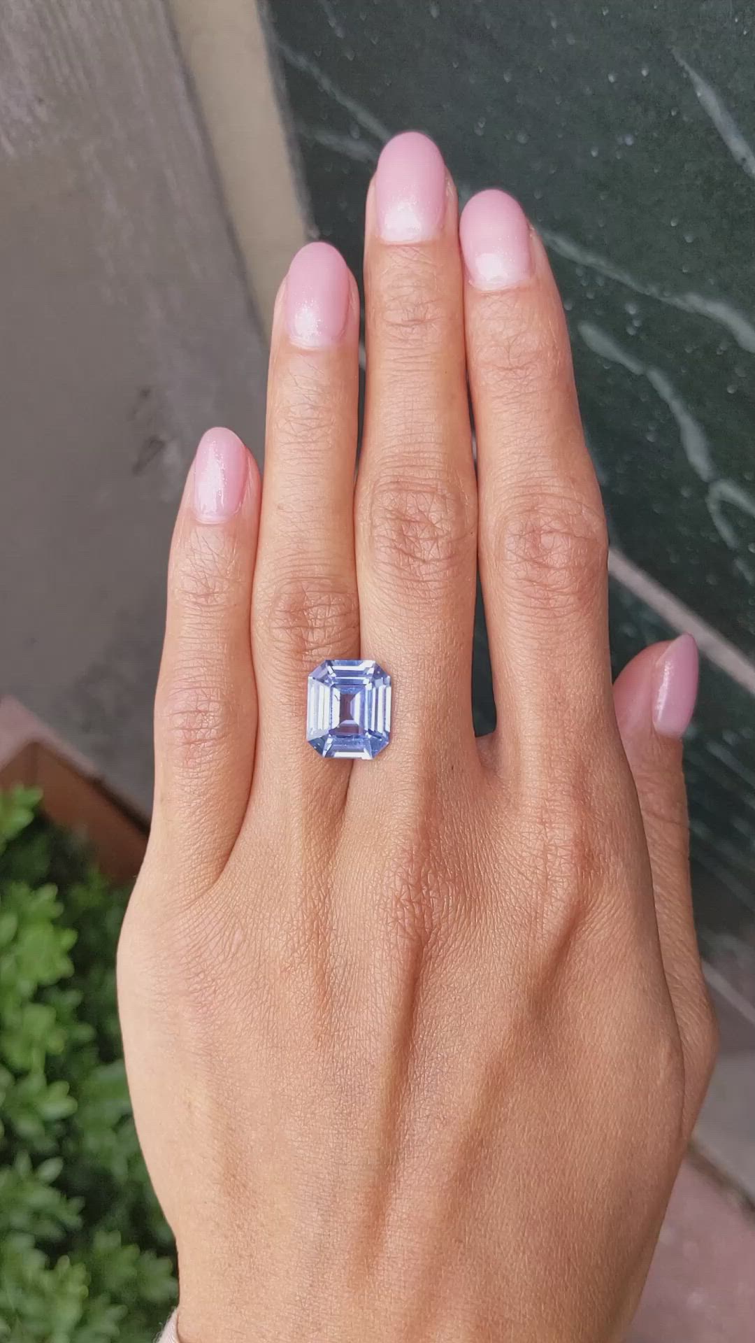 8.81 Ct. Blue Sapphire from Ceylon (Sri Lanka) Size Video
